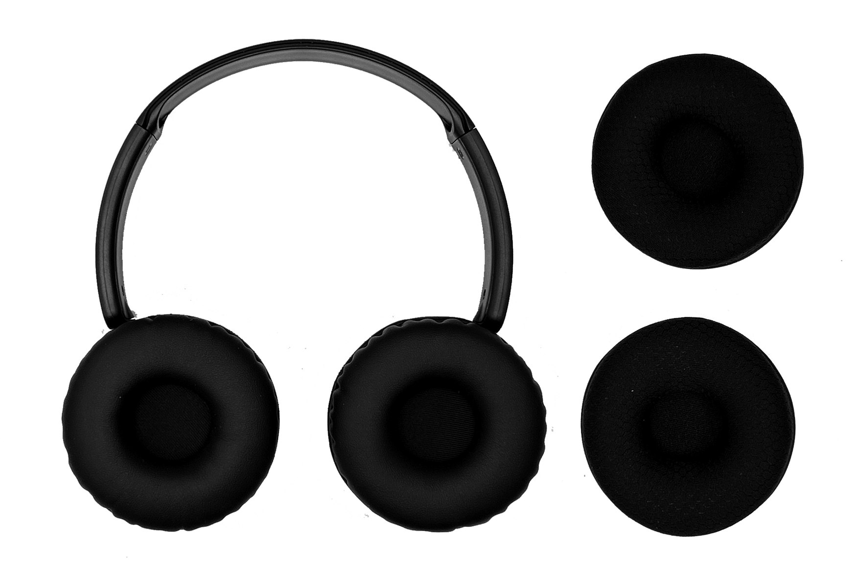 Auriculares negros con tres almohadillas negras.