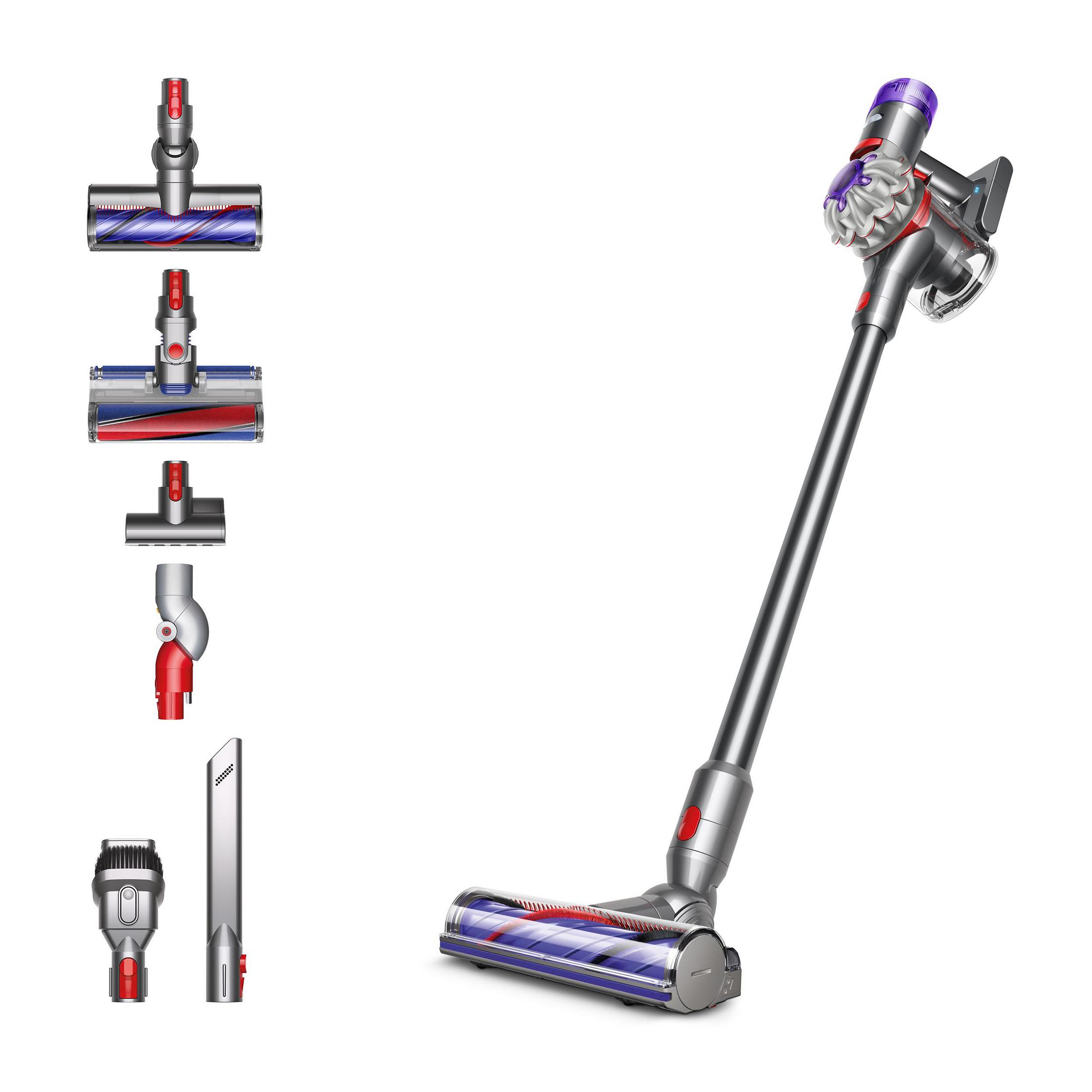Çoklu aparatlı Dyson elektrikli süpürge, gümüş ve mor. Beyaz zemin.