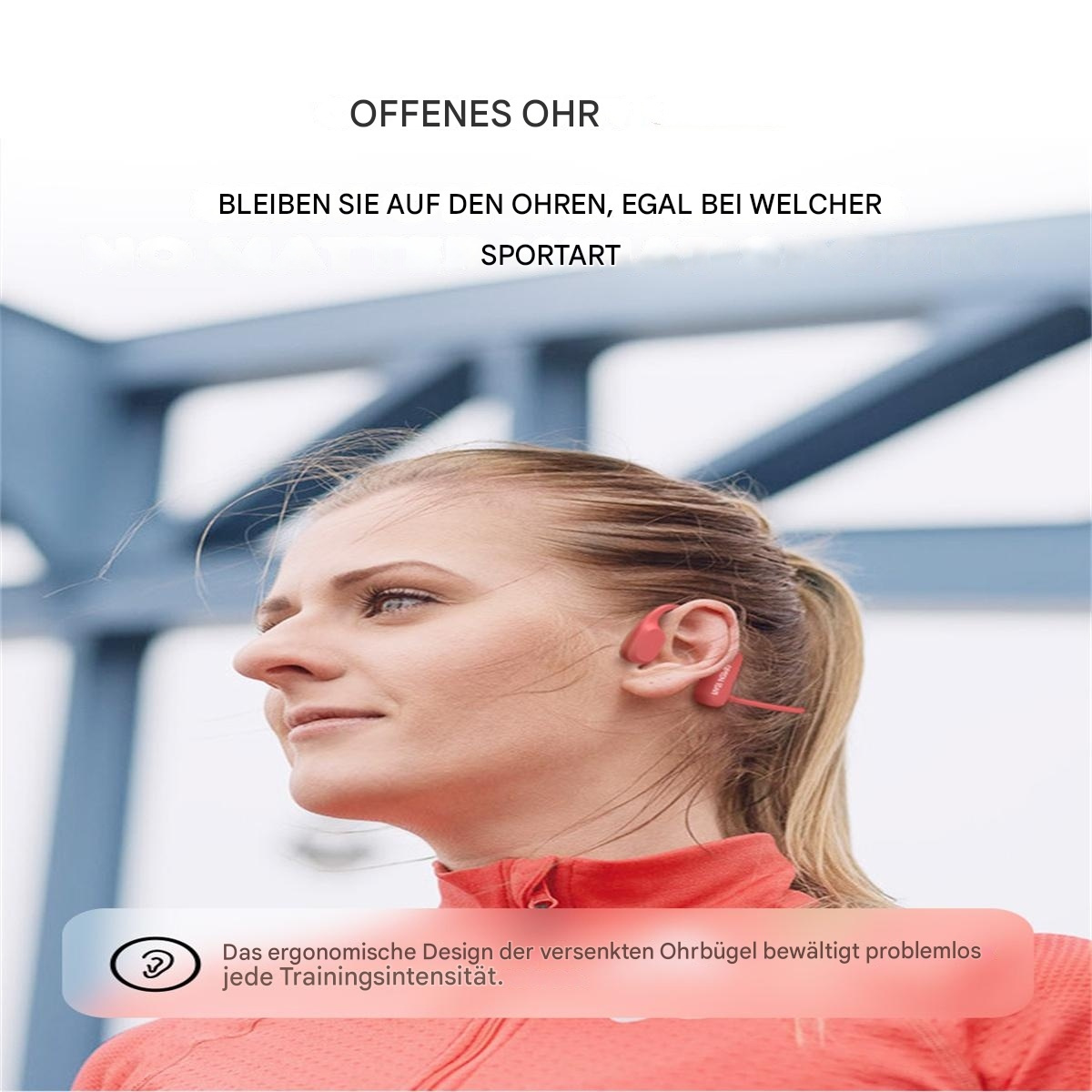 Eine Frau in roter Sportkleidung trägt rote Kopfhörer im Ohr-Stil. Der Text lautet 'OFFENES OHR' und 'BLEIBEN SIE AUF DEN OHREN, EGAL BEI WELCHER SPORTART'.