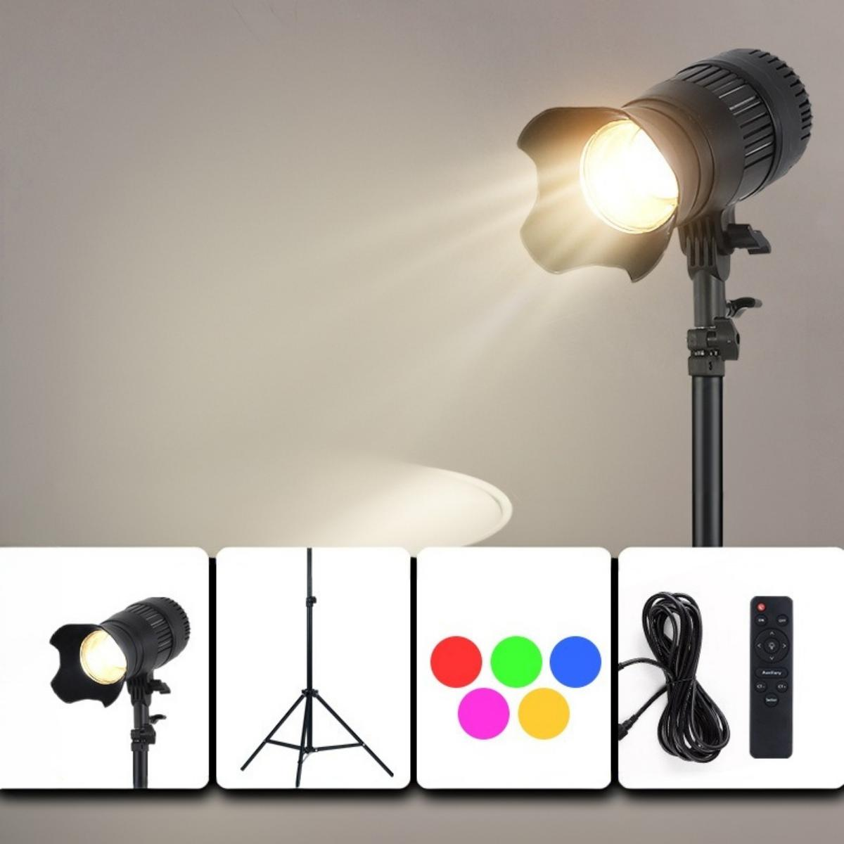 Studiobeleuchtung mit Lichtstrahl. Enthält Lampe, Ständer, Farbfilter, Kabel und Fernbedienung.