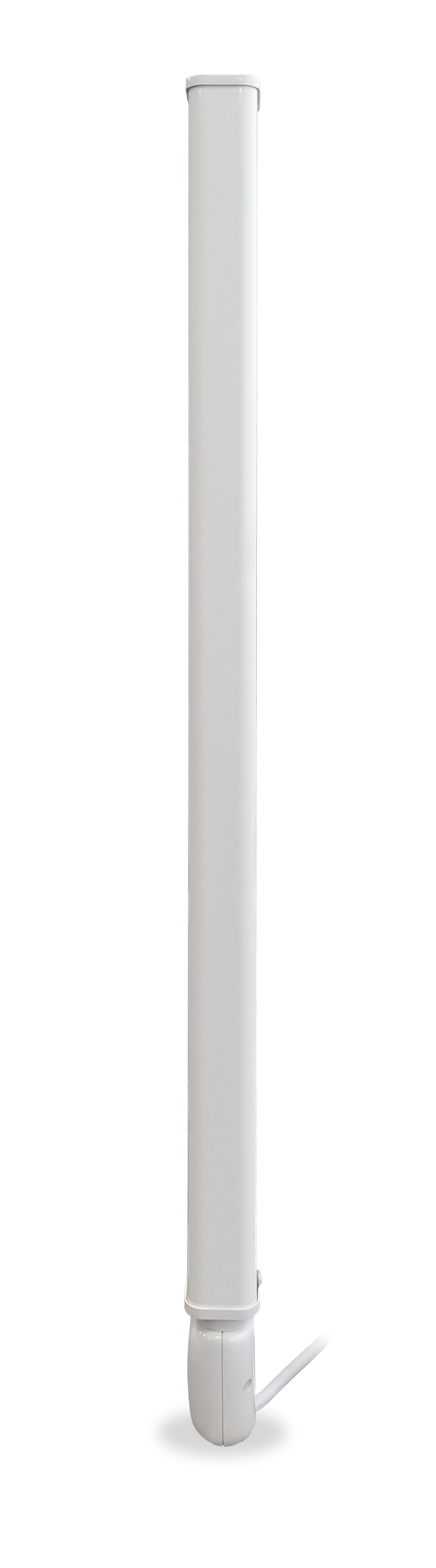 Un'antenna rettangolare, alta, bianca, su sfondo bianco. Ha un cavo alla base.