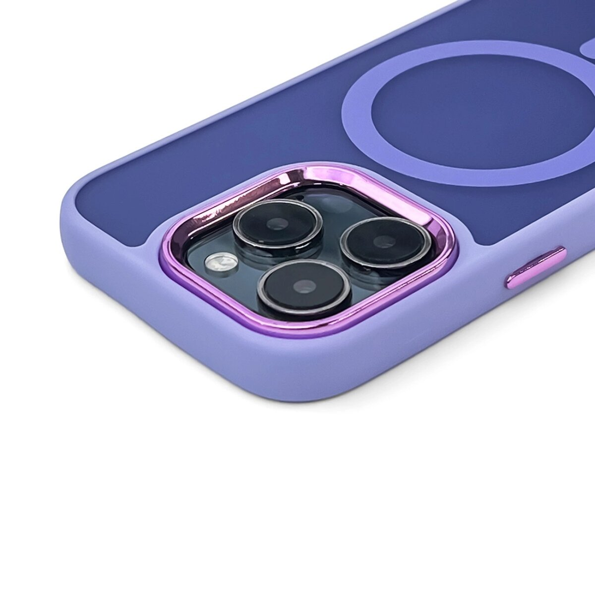 Una custodia per telefono viola, con un anello attorno alla fotocamera e una cornice viola.