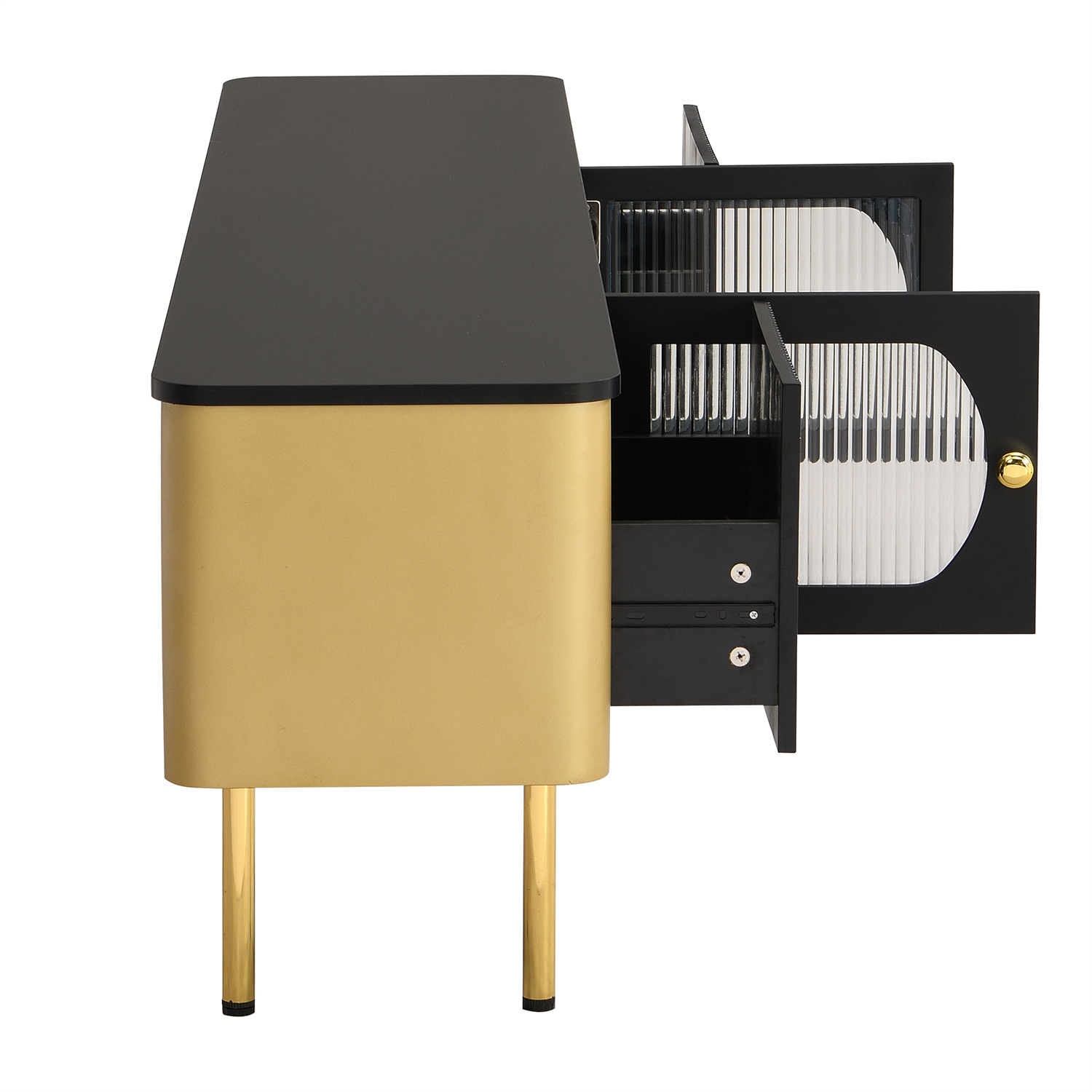 Moderner schwarz-goldener Schrank mit offenen Türen, der Innenregale zeigt.
