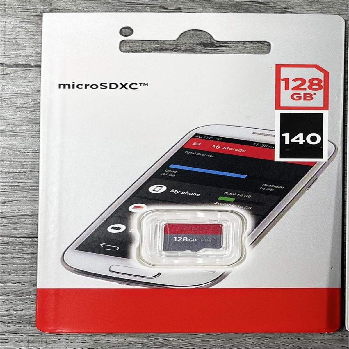 Verpackung einer microSDXC-Karte. Die Karte ist in einem transparenten Gehäuse sichtbar, mit Speicherdetails.