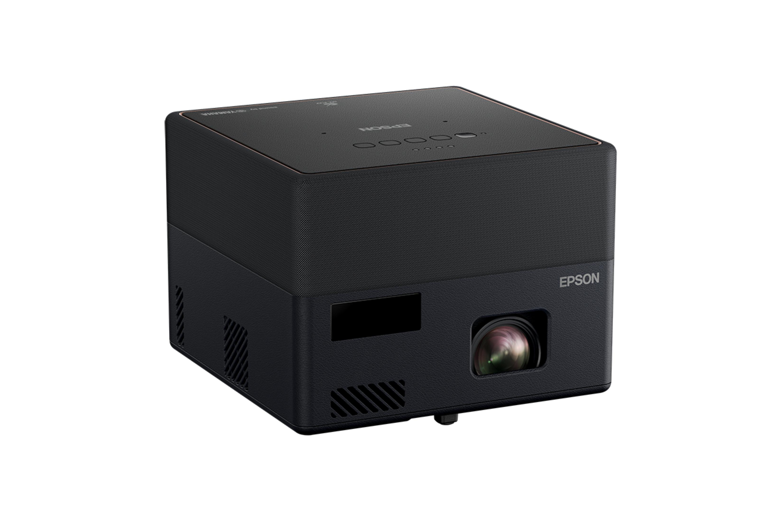 Ein schwarzer Epson-Projektor. Er ist quaderförmig und hat mehrere Anschlüsse.