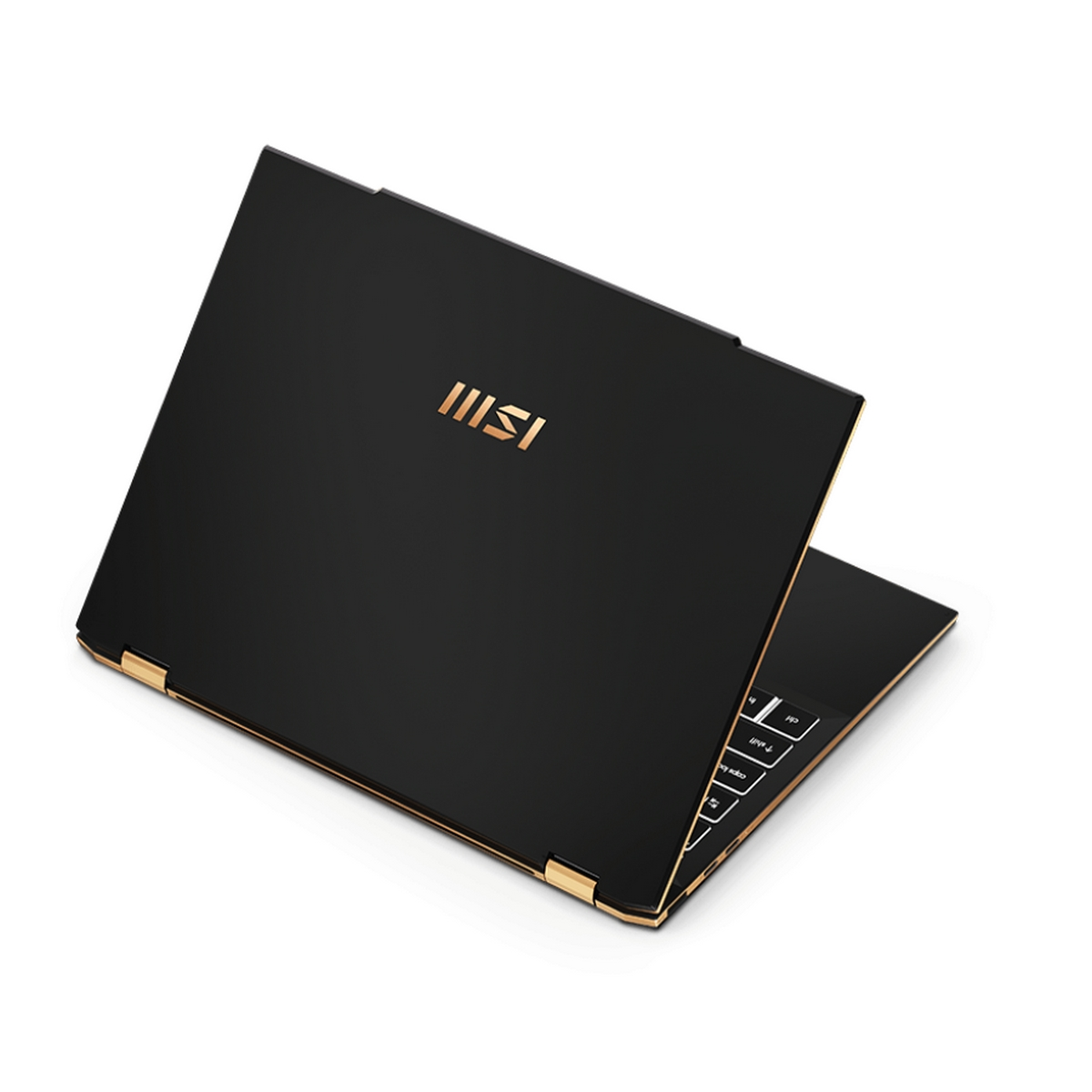 Laptop nero e oro, schermo chiuso, logo MSI dorato, sfondo bianco, vista angolata.