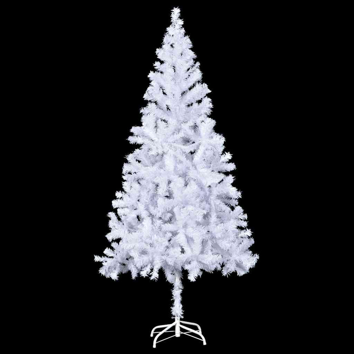Ein weißer Weihnachtsbaum mit schwarzem Hintergrund und einem weißen Ständer.