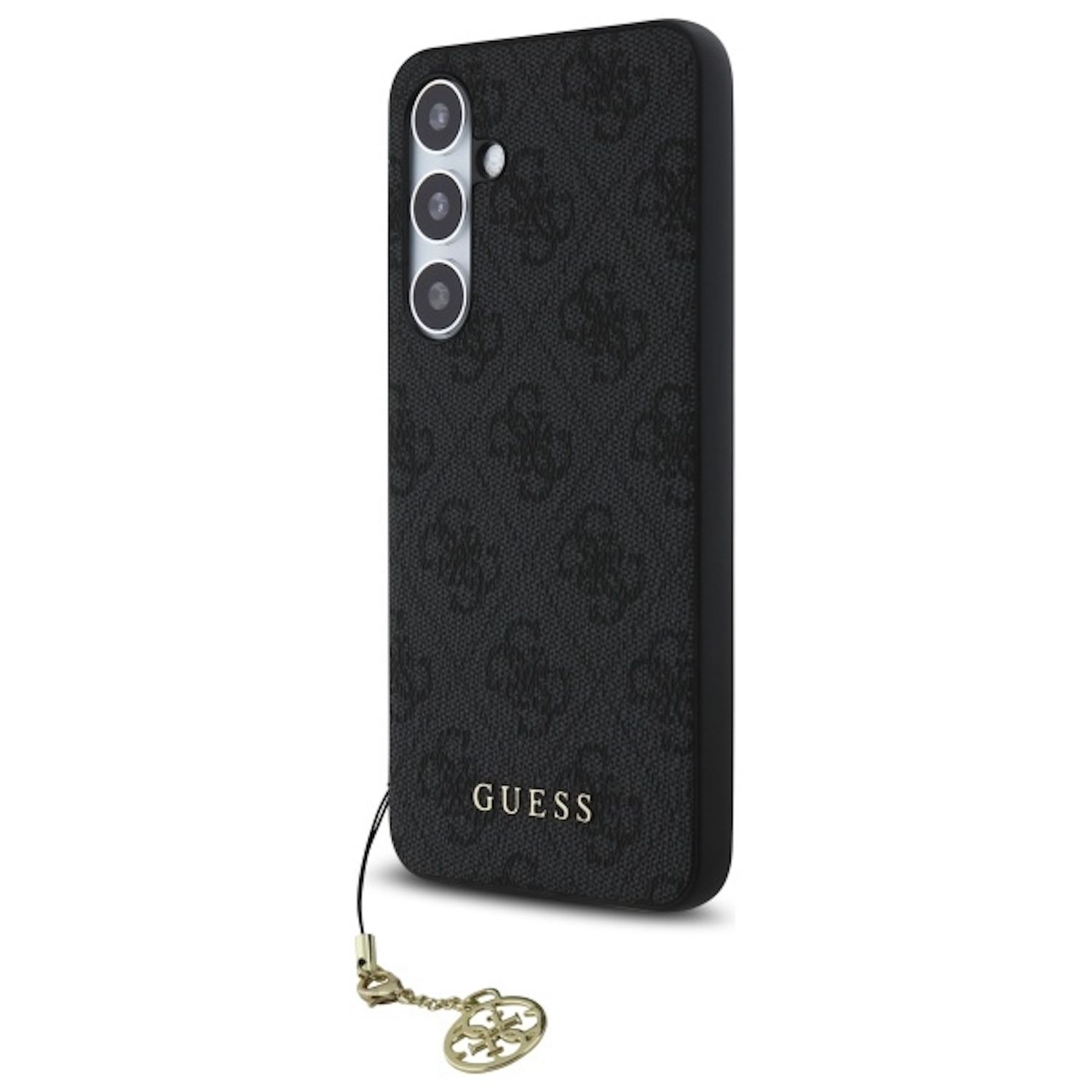 Una custodia per telefono nera con un motivo e la parola 'GUESS'. Ha tre obiettivi per la fotocamera e un ciondolo.