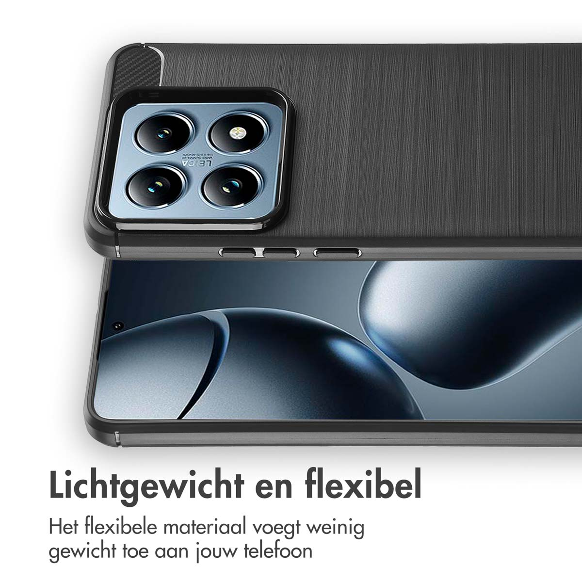 Close-up van een telefoon met een getextureerde achterkant en een camerabult met 4 lenzen.