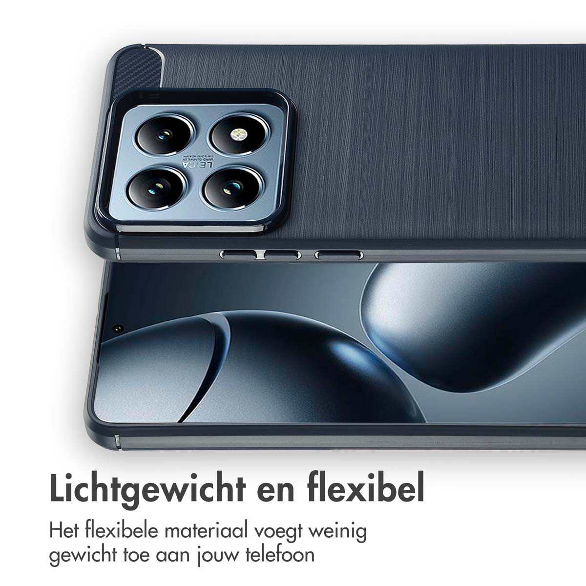 Gros plan d'une coque de téléphone bleu foncé avec lentilles de caméra à l'arrière.