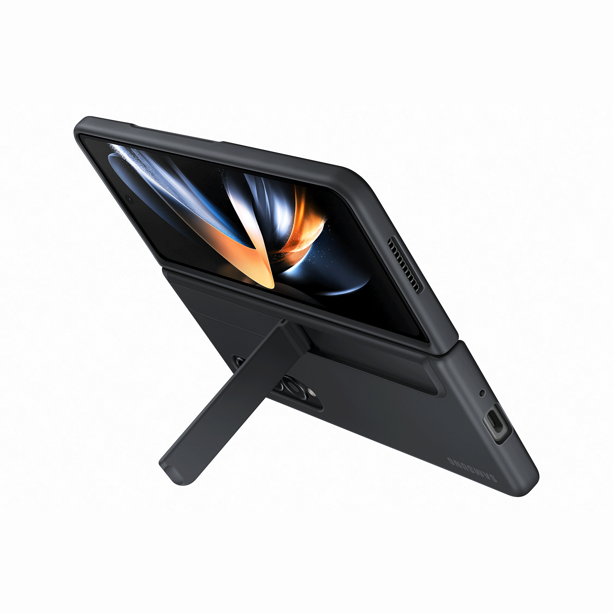 Teléfono negro con soporte, pantalla visible, funda adjunta. Negro e inclinado.