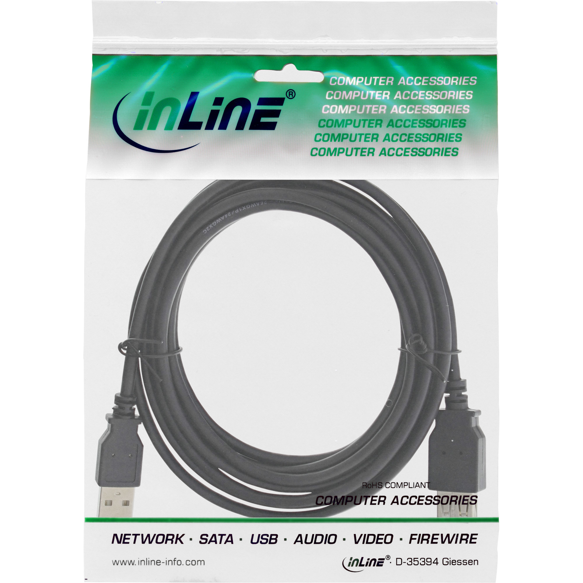 Schwarzes USB-Kabel in einer Plastikverpackung, mit weißem Hintergrund. Die Verpackung hat Text.