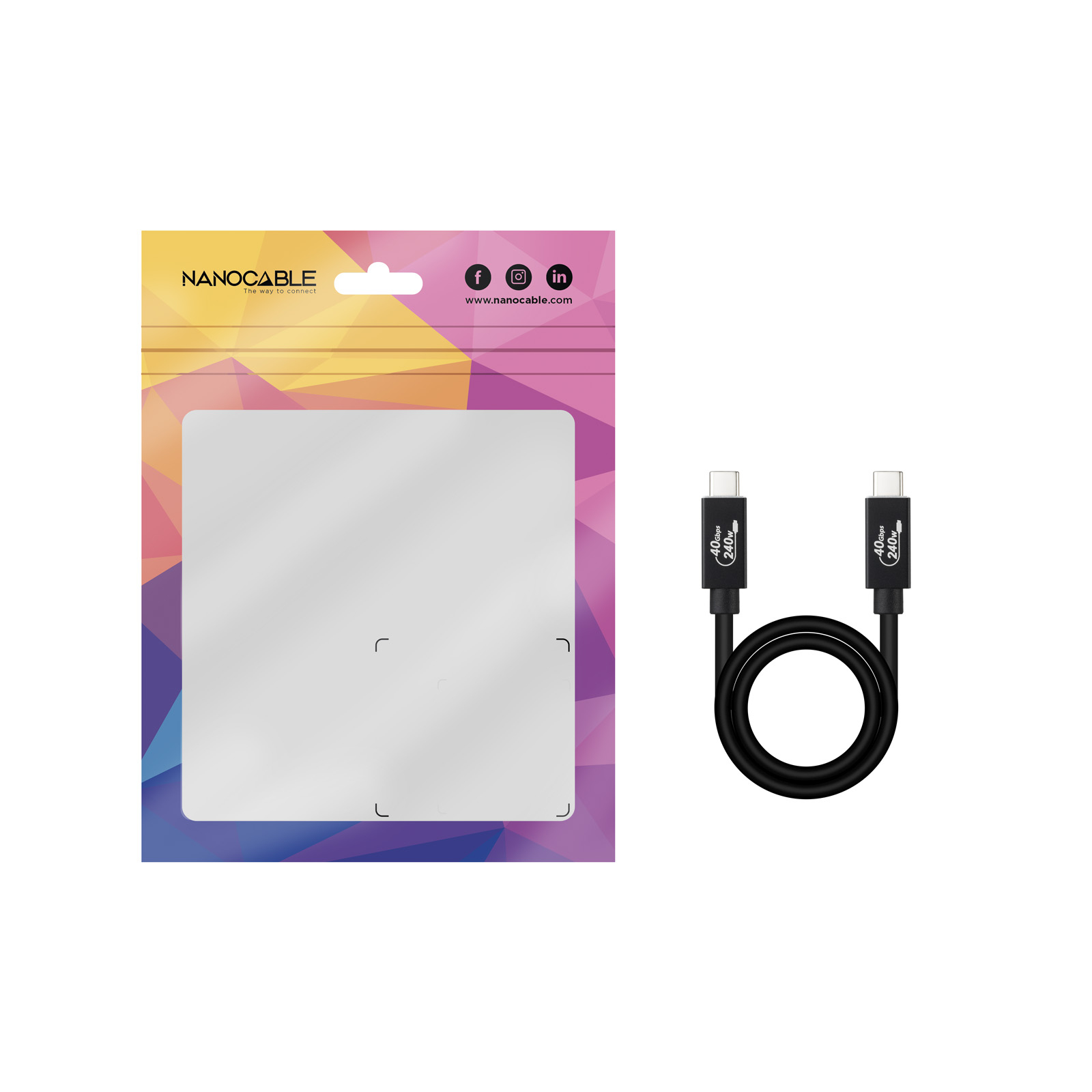 Een zwarte USB-C-kabel in een plastic verpakking wordt getoond tegen een witte achtergrond. De verpakking zegt 'NANOCABLE'.