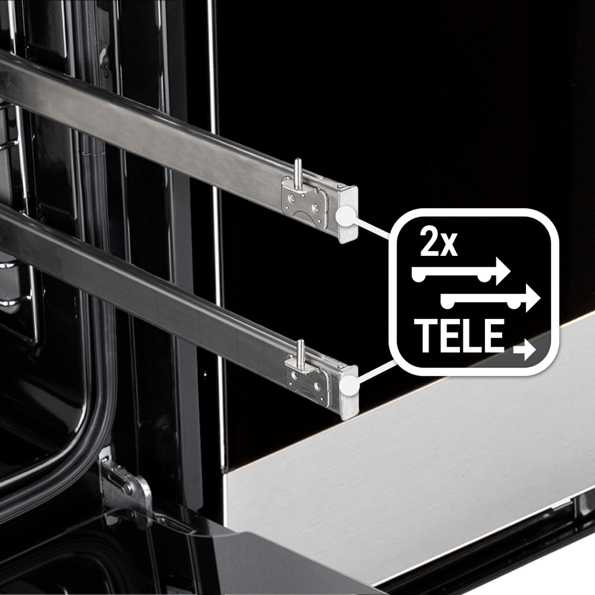 Nahaufnahme des Ofeninnenraums mit Metallrosten und einem Etikett mit der Aufschrift '2x TELE'.