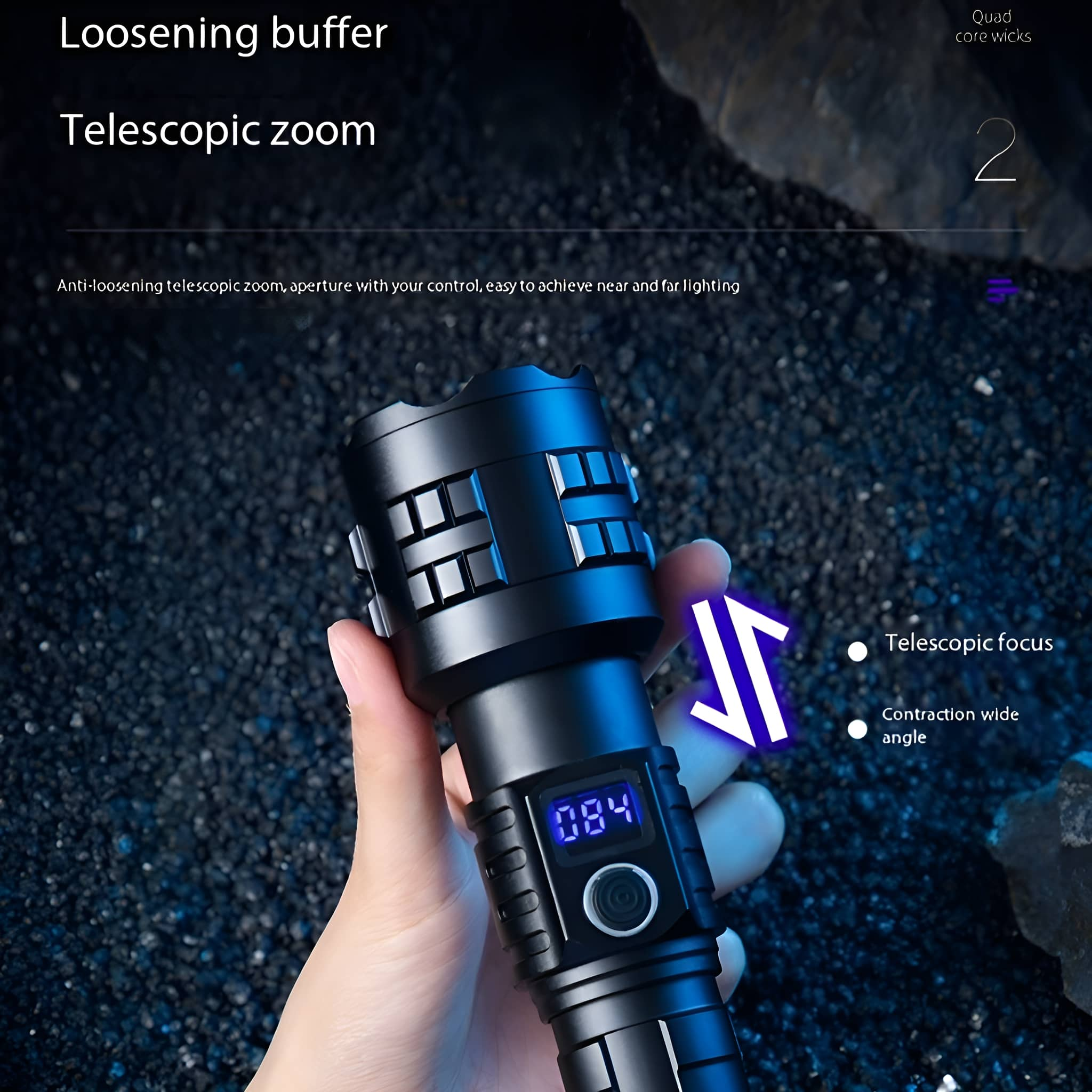 Schwarze Taschenlampe mit blauem Display, das 084 anzeigt. Hand, die sie hält, mit felsigem Hintergrund.