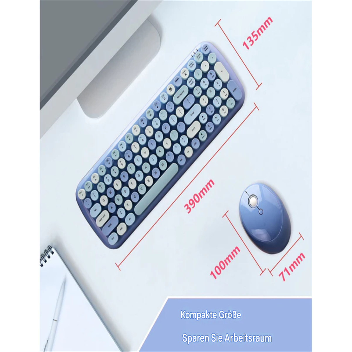 Eine Tastatur- und Maus-Kombination in Blau- und Lilatönen. Die Tastatur hat runde Tasten. Weißer Schreibtischhintergrund.