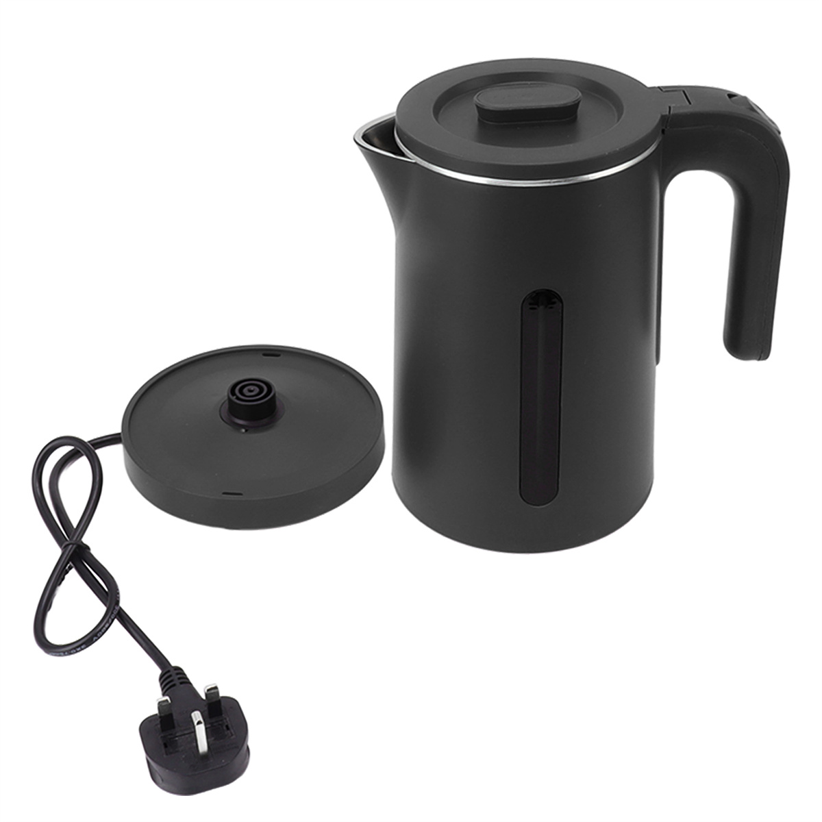 Ein schwarzer Wasserkocher mit Deckel und Netzkabel, sowie einem UK-Stecker, auf weißem Grund.