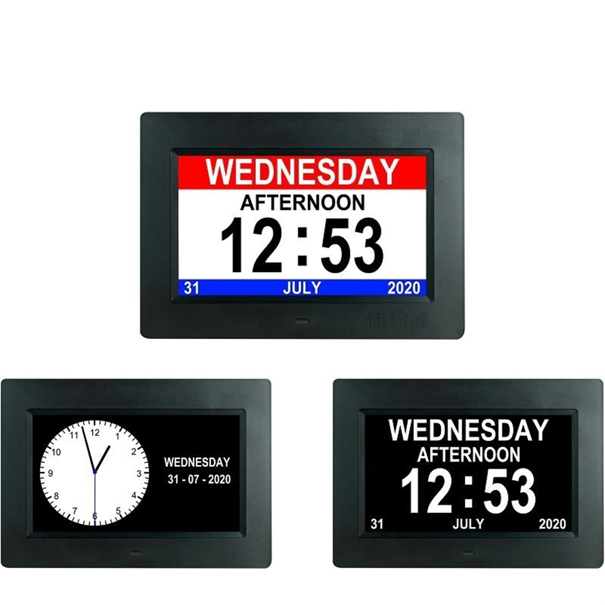 Drei Digitaluhren in schwarzen Rahmen, die Datum, Uhrzeit und Tag anzeigen.