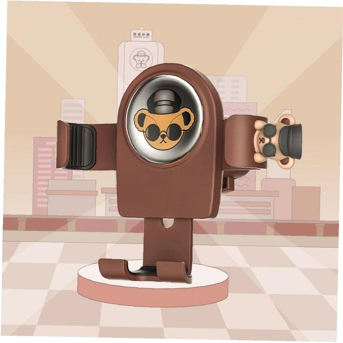 Brauner Autohalter mit Cartoon-Bär-Design, auf kariertem Hintergrund.