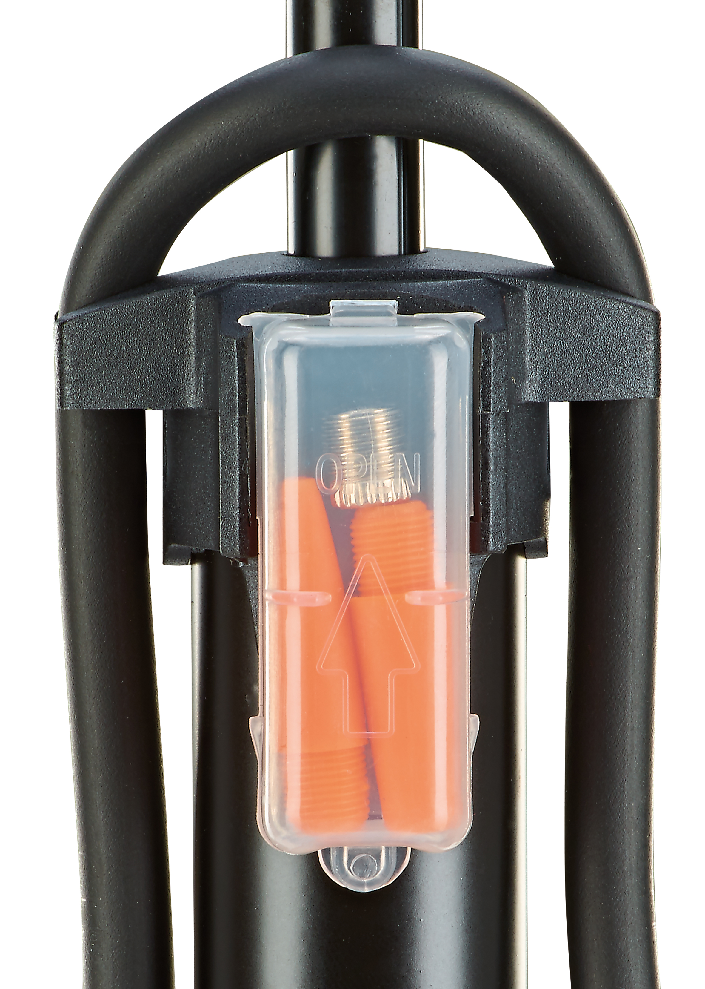 Nahaufnahme der Ventillagerung einer Fahrradpumpe mit orangefarbenen Ventiladaptern im Inneren.