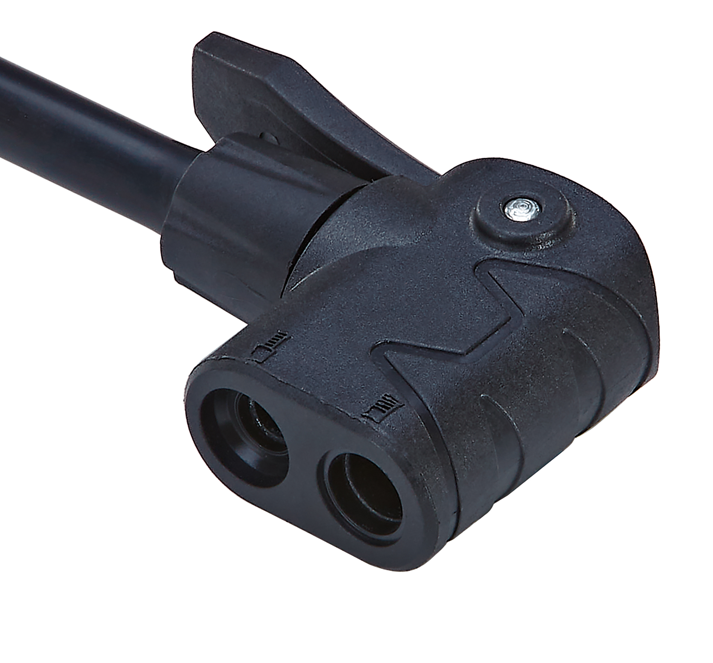 Der schwarze Kopf einer Fahrradreifenpumpe mit zwei Löchern für das Ventil wird gezeigt.