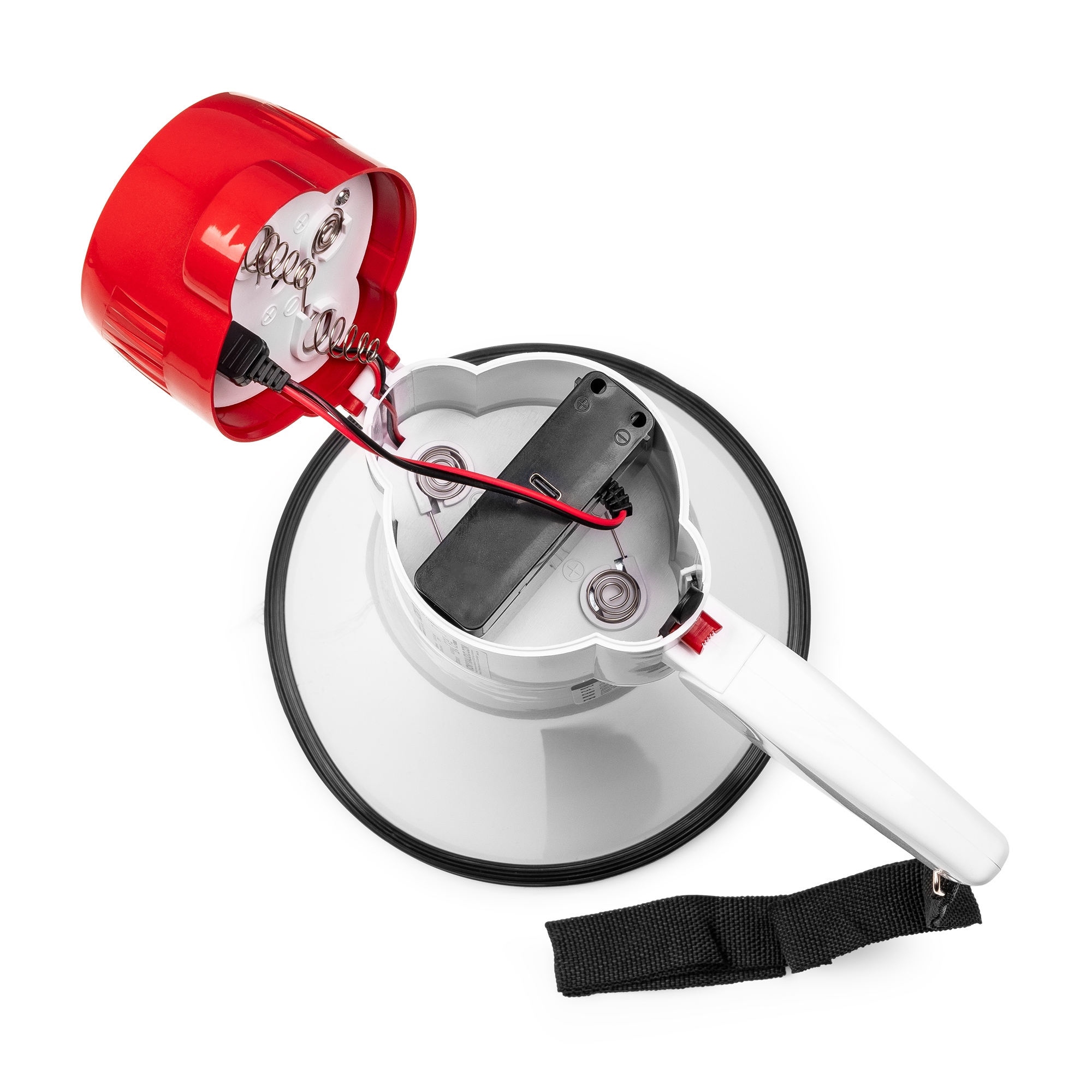Megafon met open rood bovenstuk, onthult de binnenkant met batterijen. Witte handgreep. Zwarte riem.