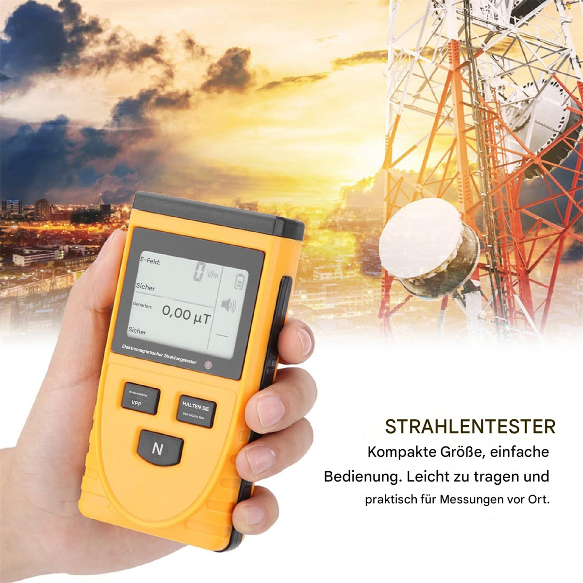 Hand, die einen Strahlungstester hält. Ein Mobilfunkturm ist im Hintergrund mit bewölktem Himmel.