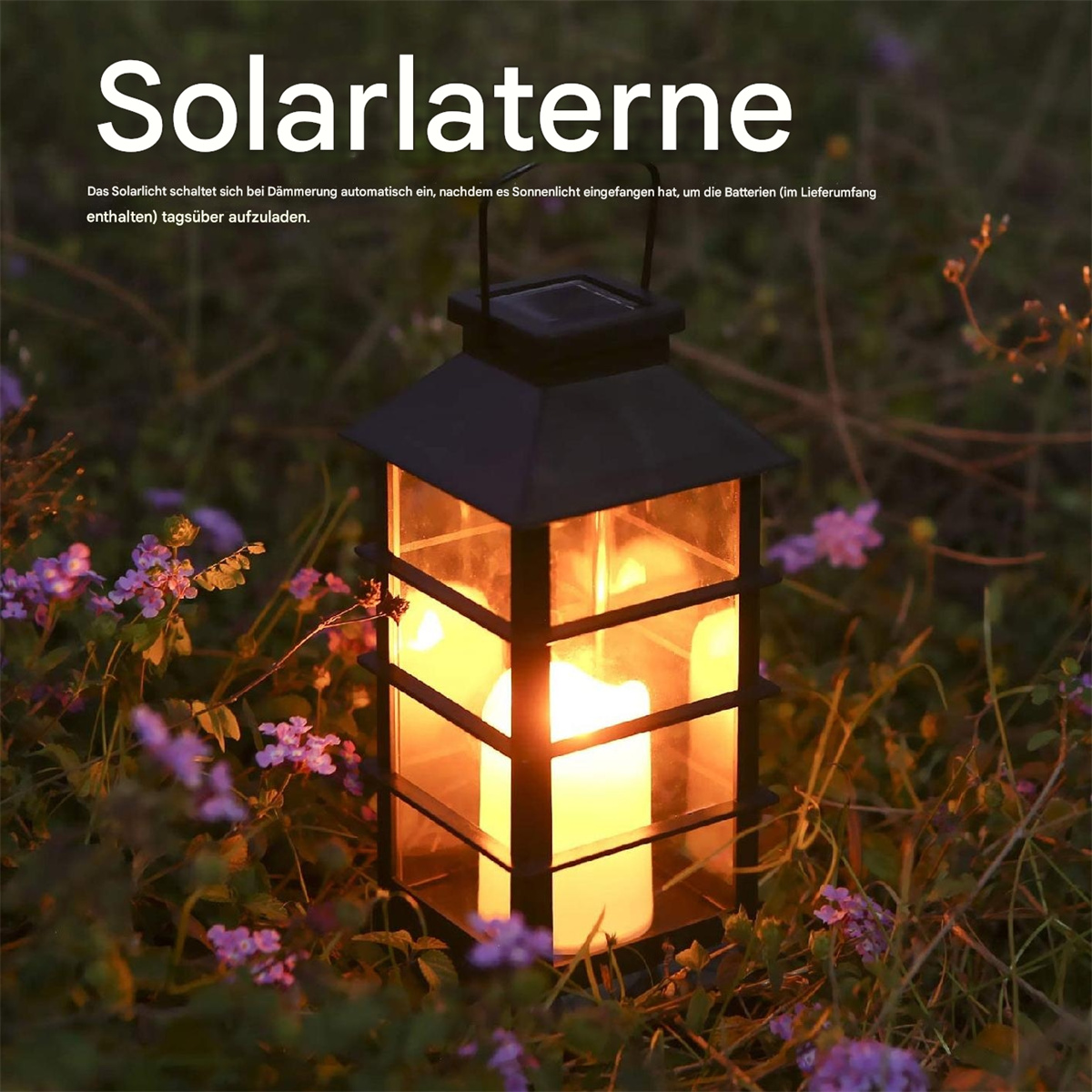 Solar-Laterne in einem Garten, mit einer brennenden Kerze im Inneren und dunklem Hintergrund.