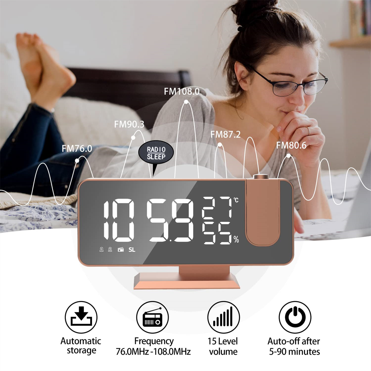 Digitaler Wecker mit Zeit- und Frequenzanzeige. Frau im Bett. Weißer Hintergrund.