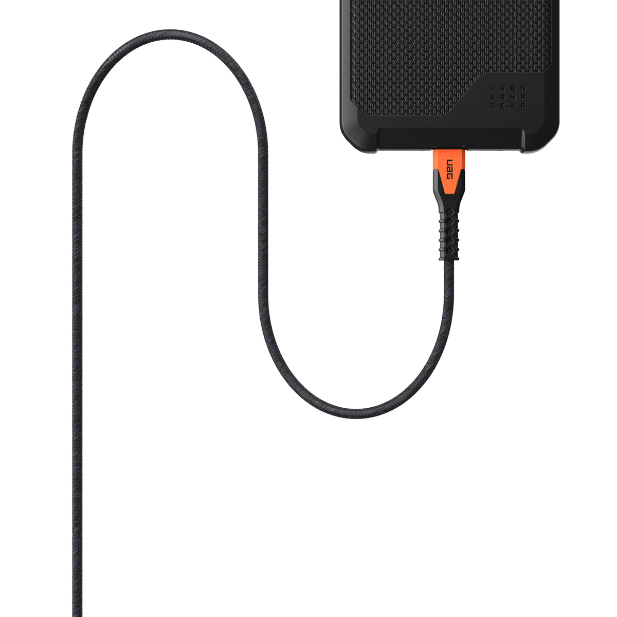 Czarny kabel ładujący z pomarańczową końcówką UAG. Kabel jest podłączony do urządzenia.