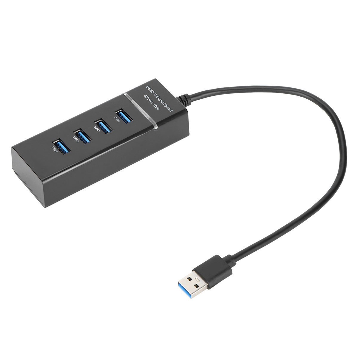 Schwarzer USB-Hub mit vier Anschlüssen und angeschlossenem Kabel. Weißer Hintergrund.
