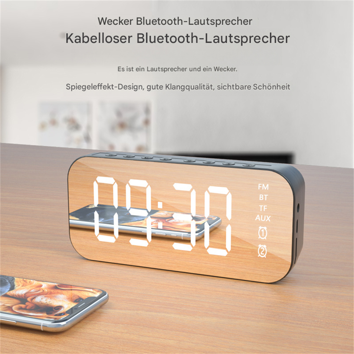 Radiowecker mit 09:30. Ein Telefon spiegelt die Zeit. Bluetooth-Lautsprecher im Hintergrund.