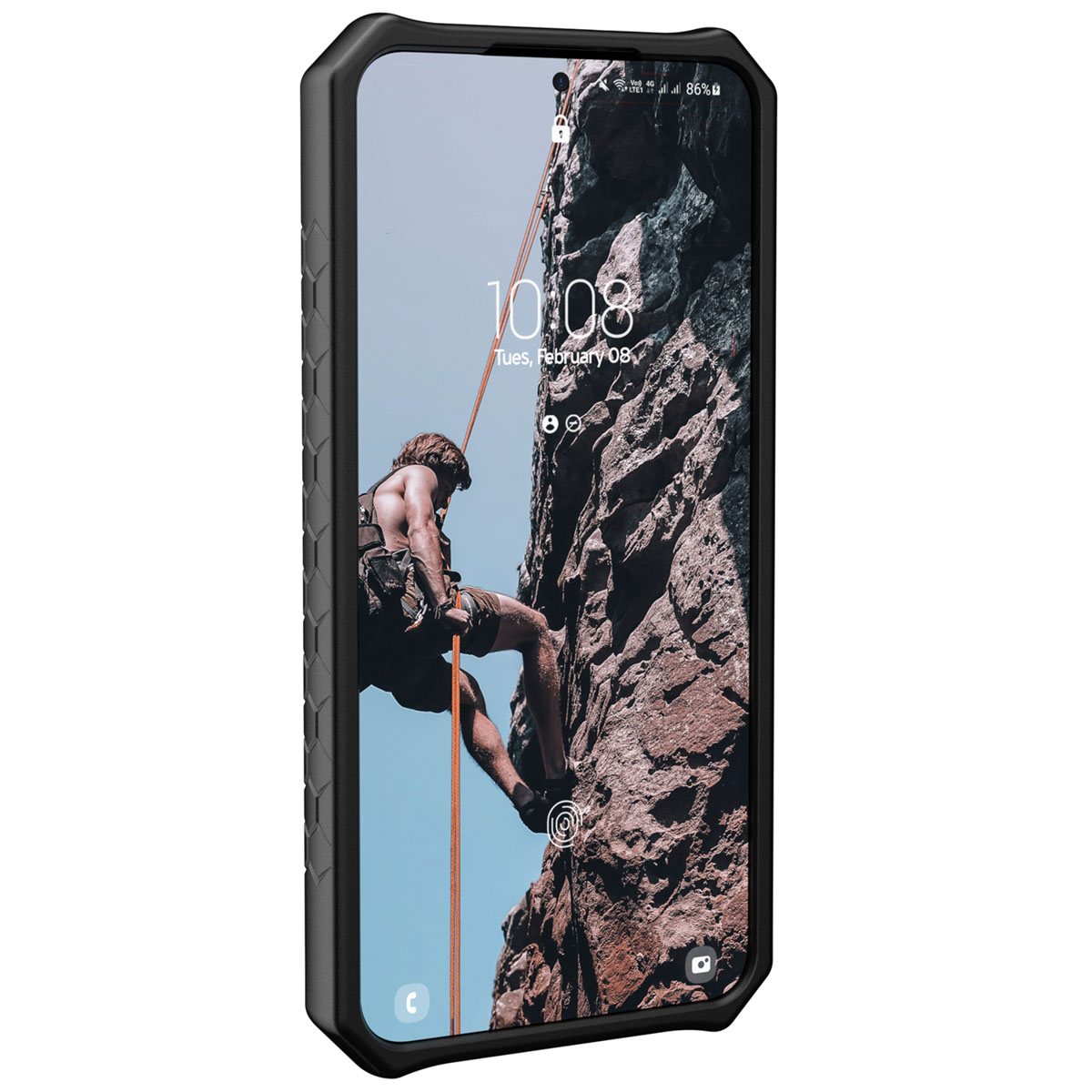 Un teléfono en una funda con un escalador en la pantalla. El escalador está en una pared de roca.