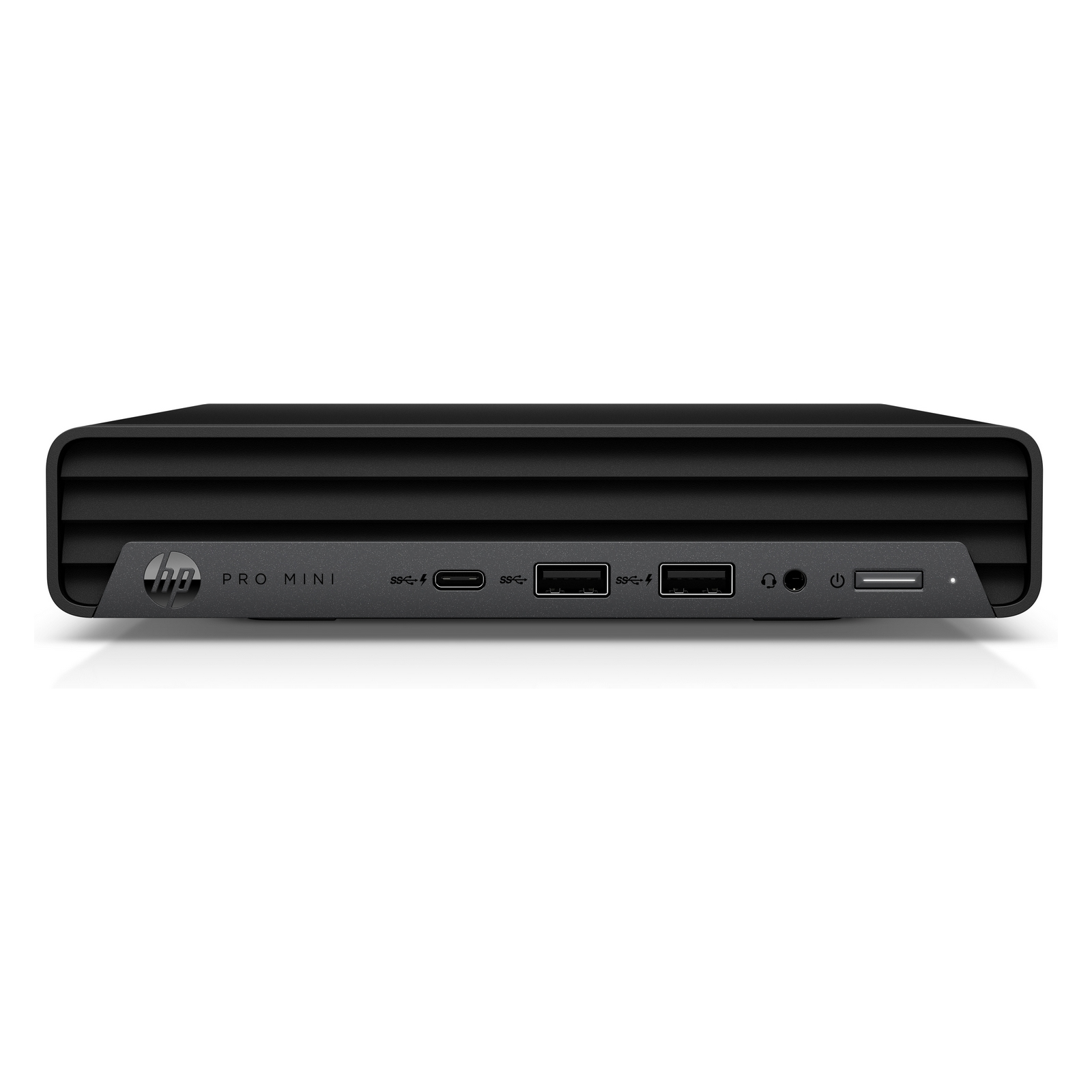 PC HP Pro Mini nero. Vista frontale con porte e pulsante di accensione su sfondo bianco.