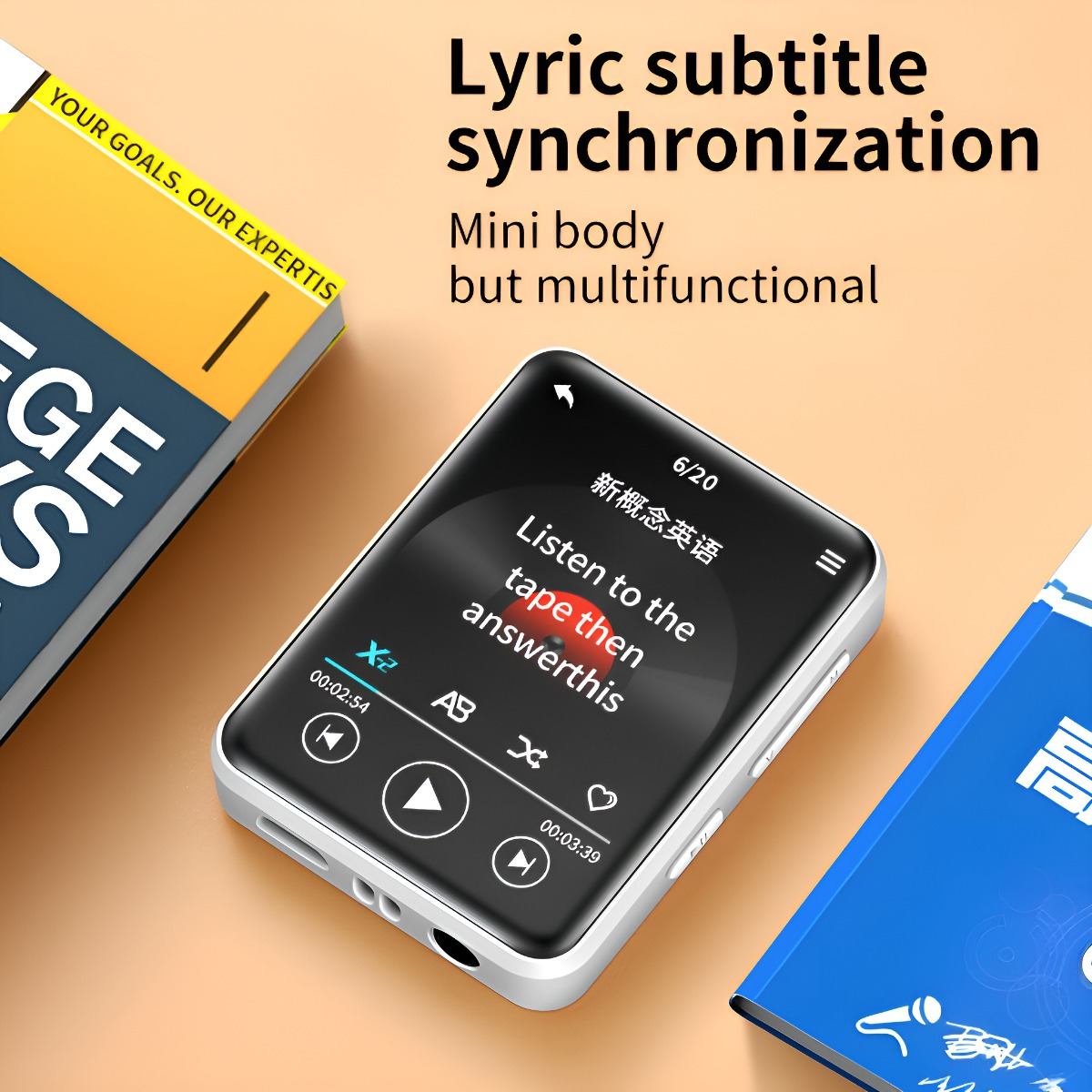 Ein weißer und silberner MP3-Player liegt auf einem Tisch, mit zwei Büchern auf beiden Seiten. Es hat einen Bildschirm und Knöpfe.