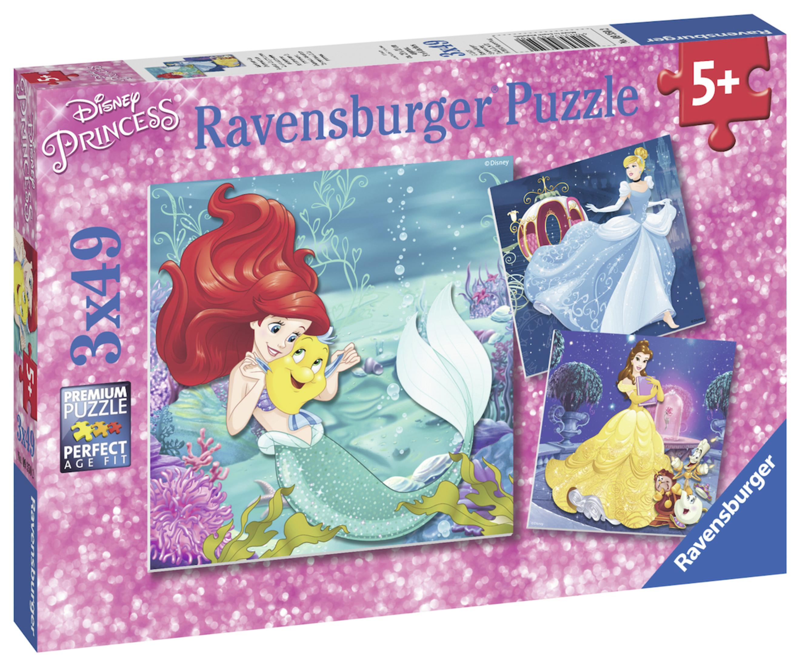 Pudełko z puzzlami Disney Princess przedstawiające Ariel, Kopciuszka i Bellę w scenach oceanicznych i zamkowych.