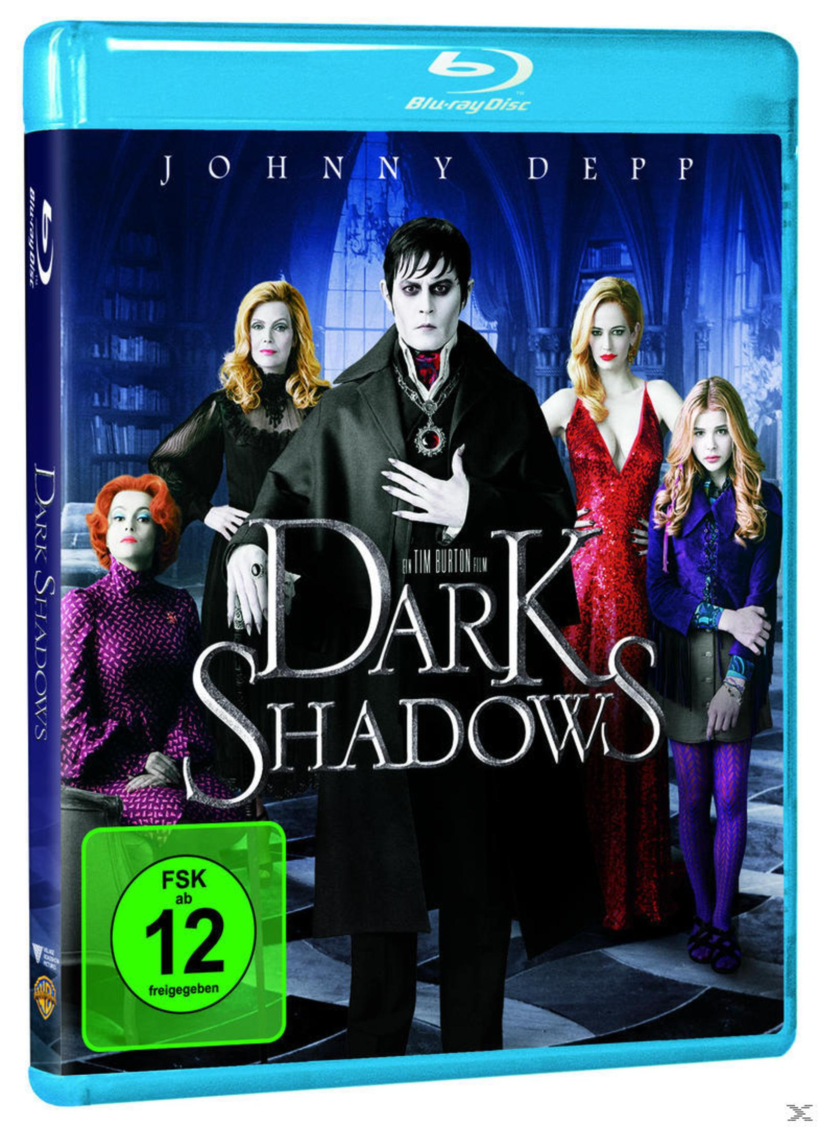 DVD-Cover des Films 'Dark Shadows'. Johnny Depp und andere stehen vor blauem Hintergrund.