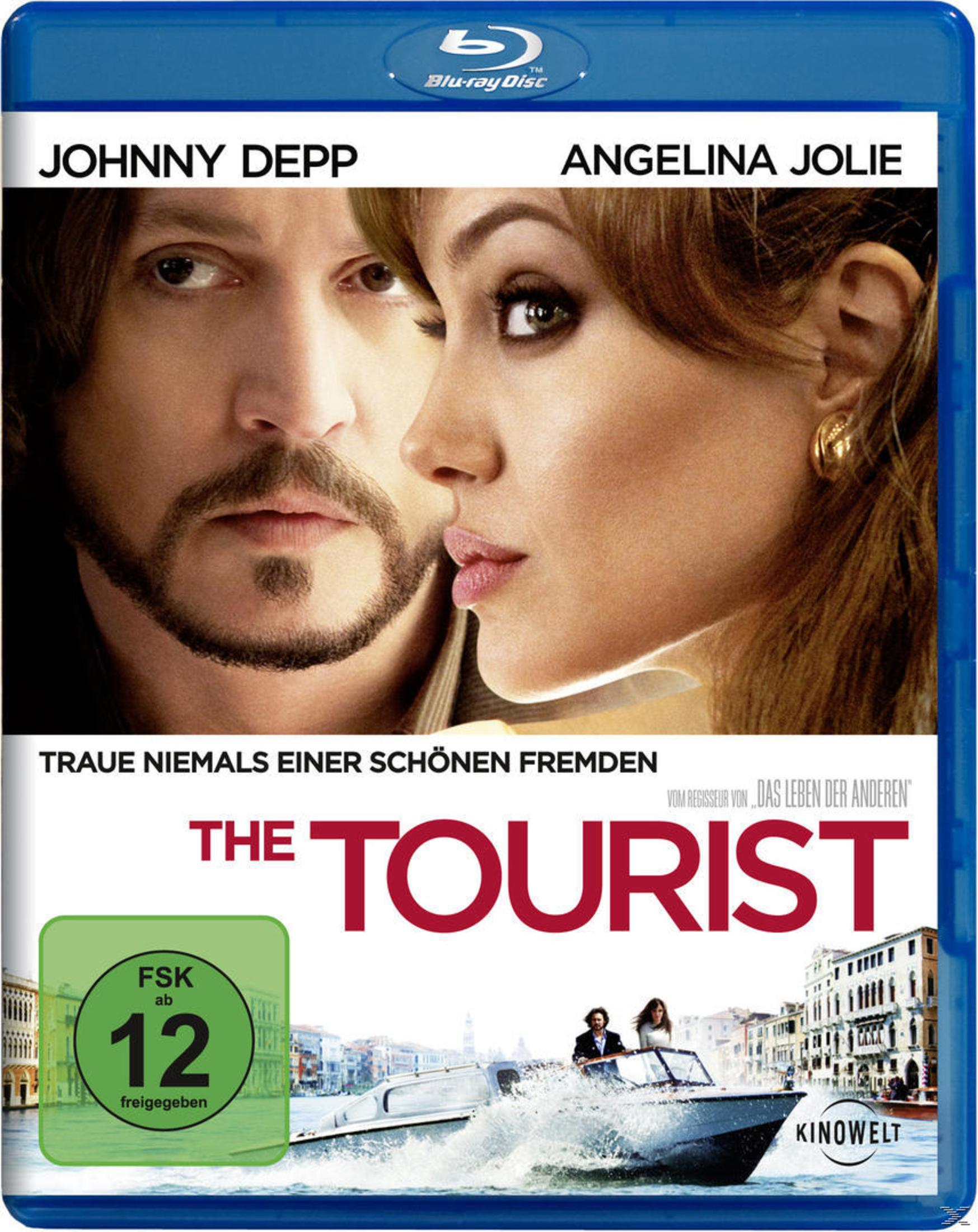 Film-DVD-Cover mit Johnny Depp und Angelina Jolie, mit Bootszene.