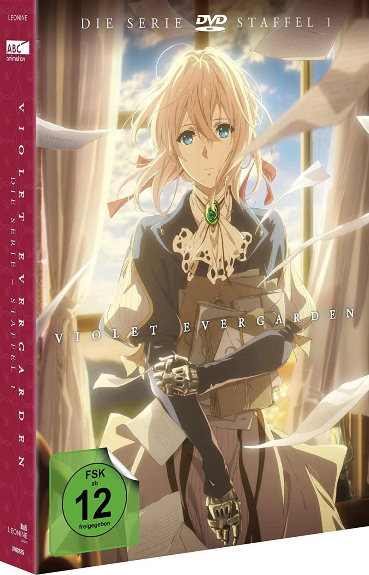 DVD-Cover von 'Violet Evergarden' mit einer weiblichen Figur vor Fenster.