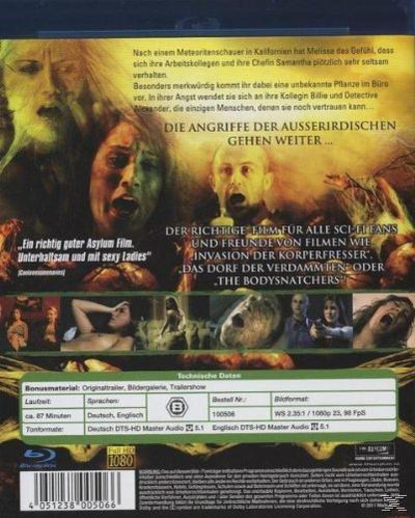 Filmcover mit verängstigten Menschen. Text auf Deutsch, Titel: Die Angriffe der...