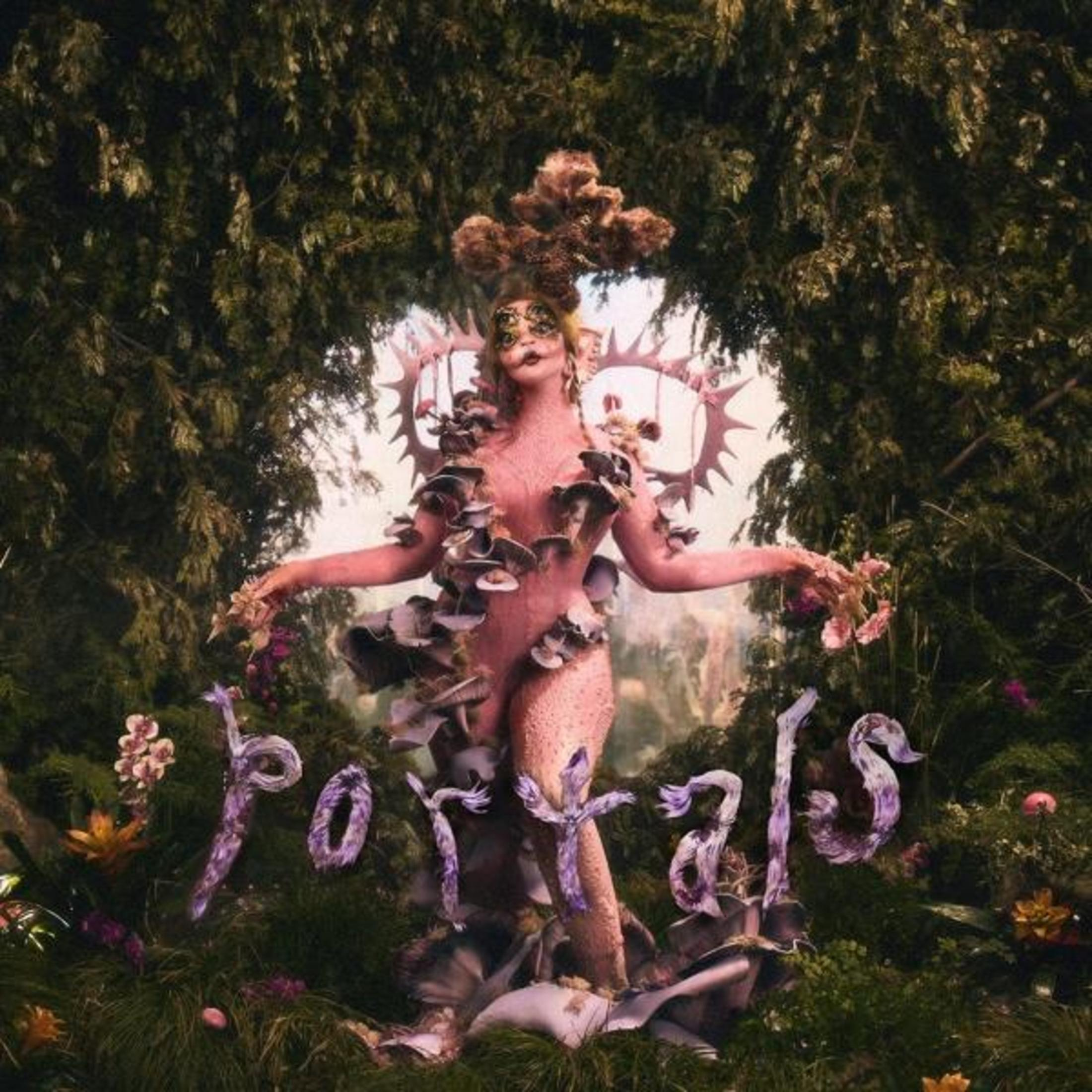 Albumhoes met een vrouw omringd door planten en het woord PORTALS.