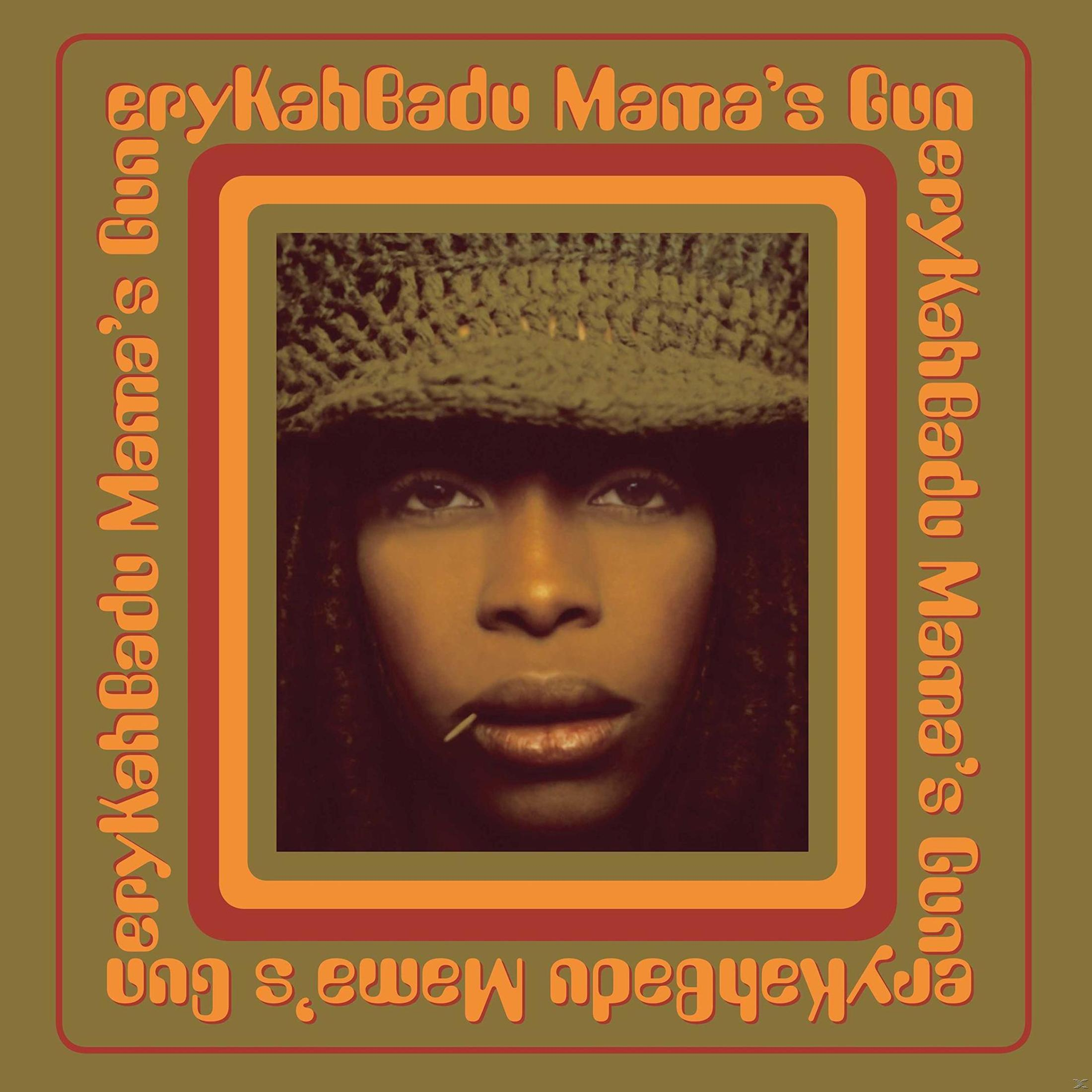 Copertina dell'album di Erykah Badu. Una donna con cappello, bordo colorato e testo sui bordi.