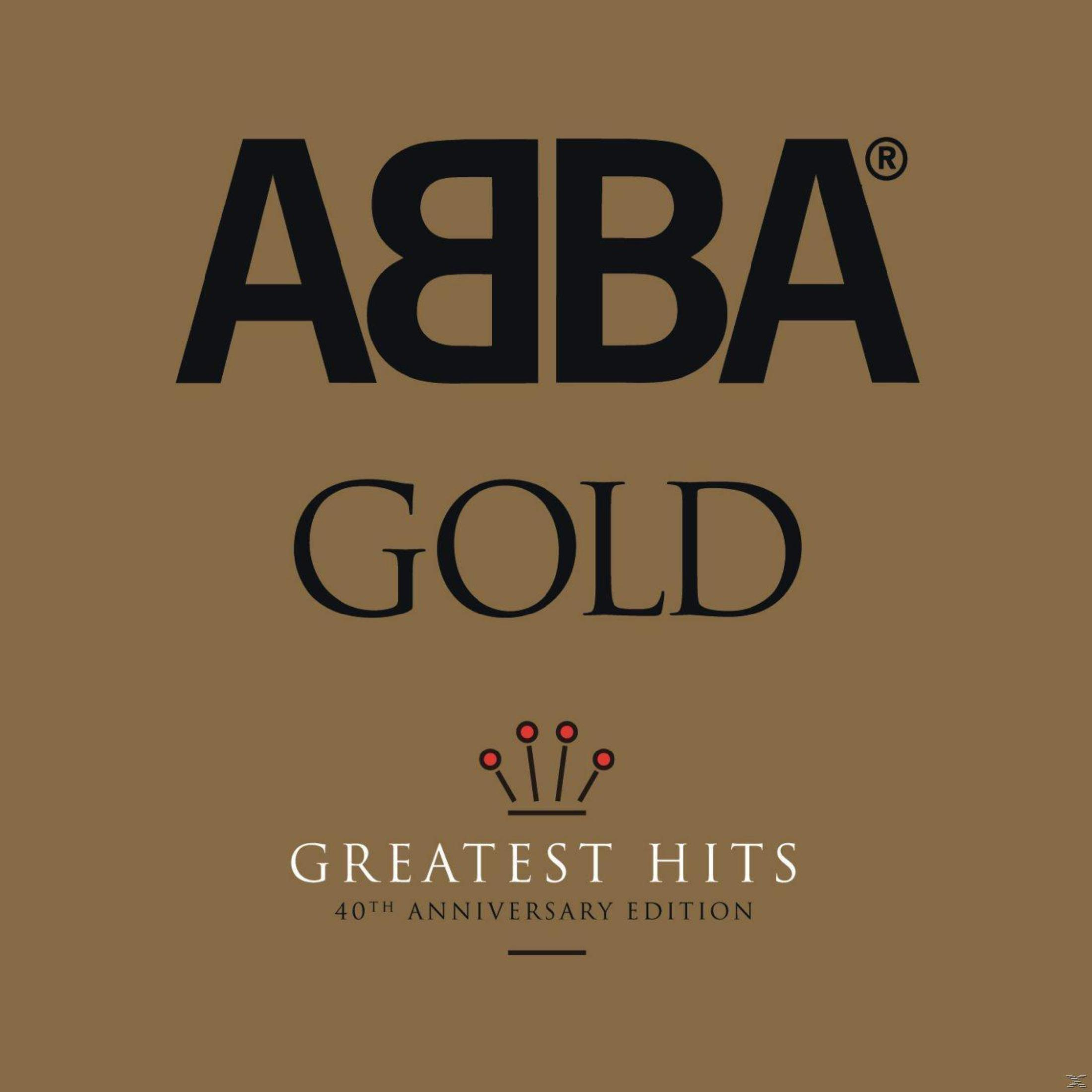 Pochette de l'album ABBA Gold. Les mots ABBA et GOLD sont sur un fond marron. Texte noir.