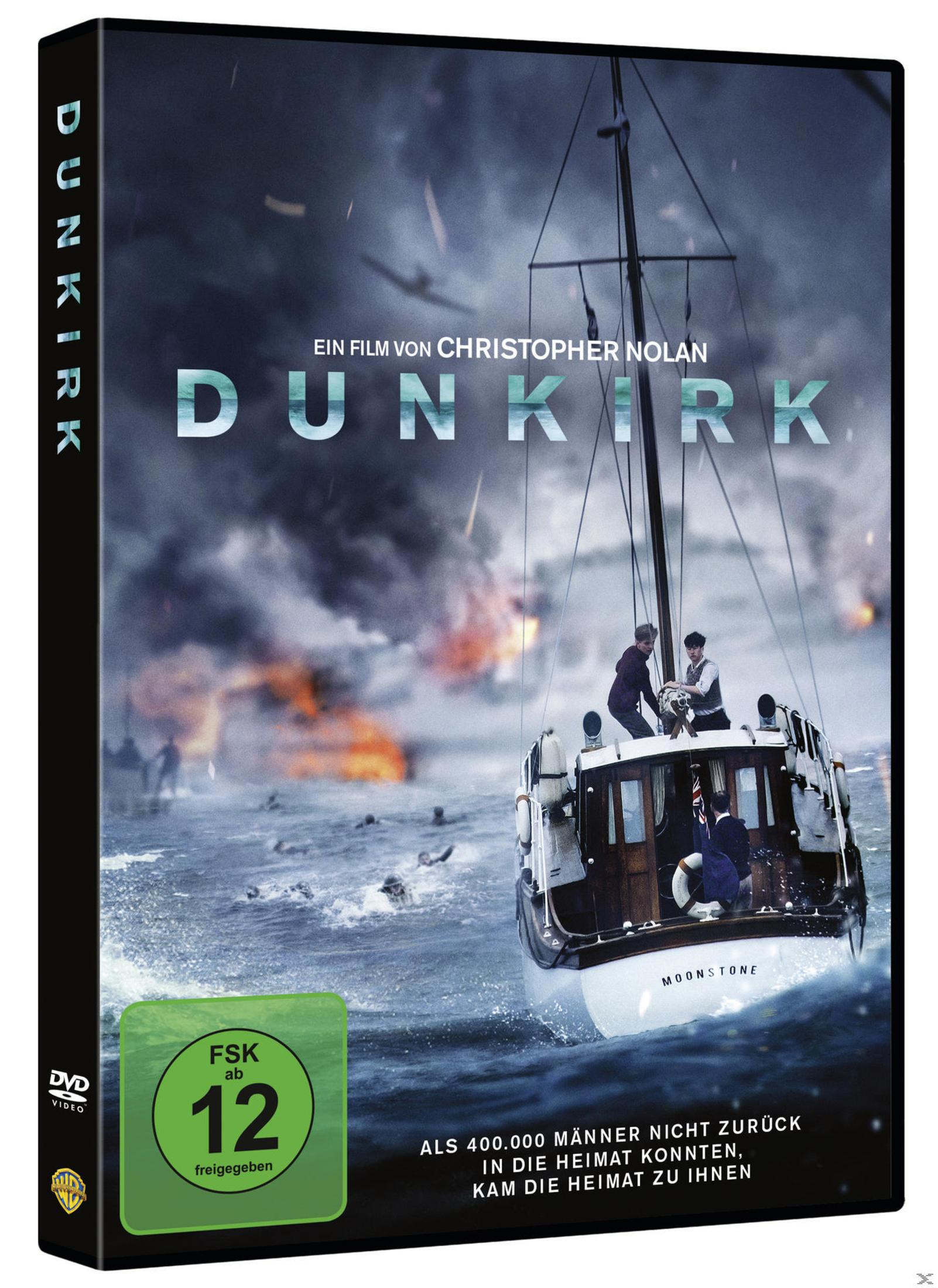 DVD-Hülle des Films Dunkirk mit einem Boot auf stürmischem Meer vor brennender Küste und Soldaten im Wasser.
