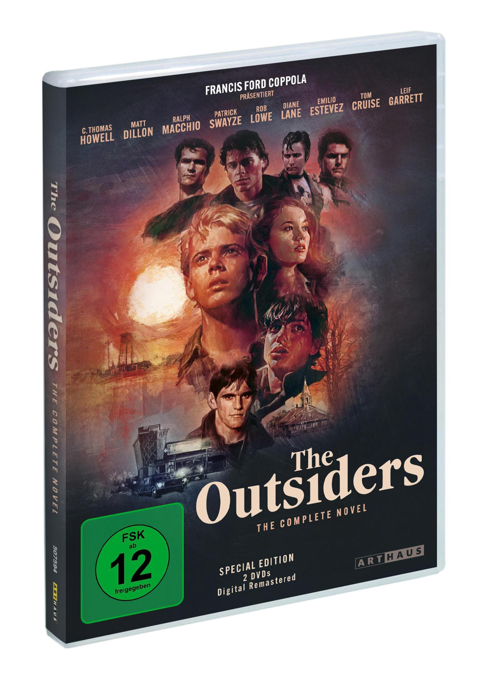 DVD-Hülle von The Outsiders mit Cast-Porträts, dramatischem Himmel und grünem FSK-12-Logo.