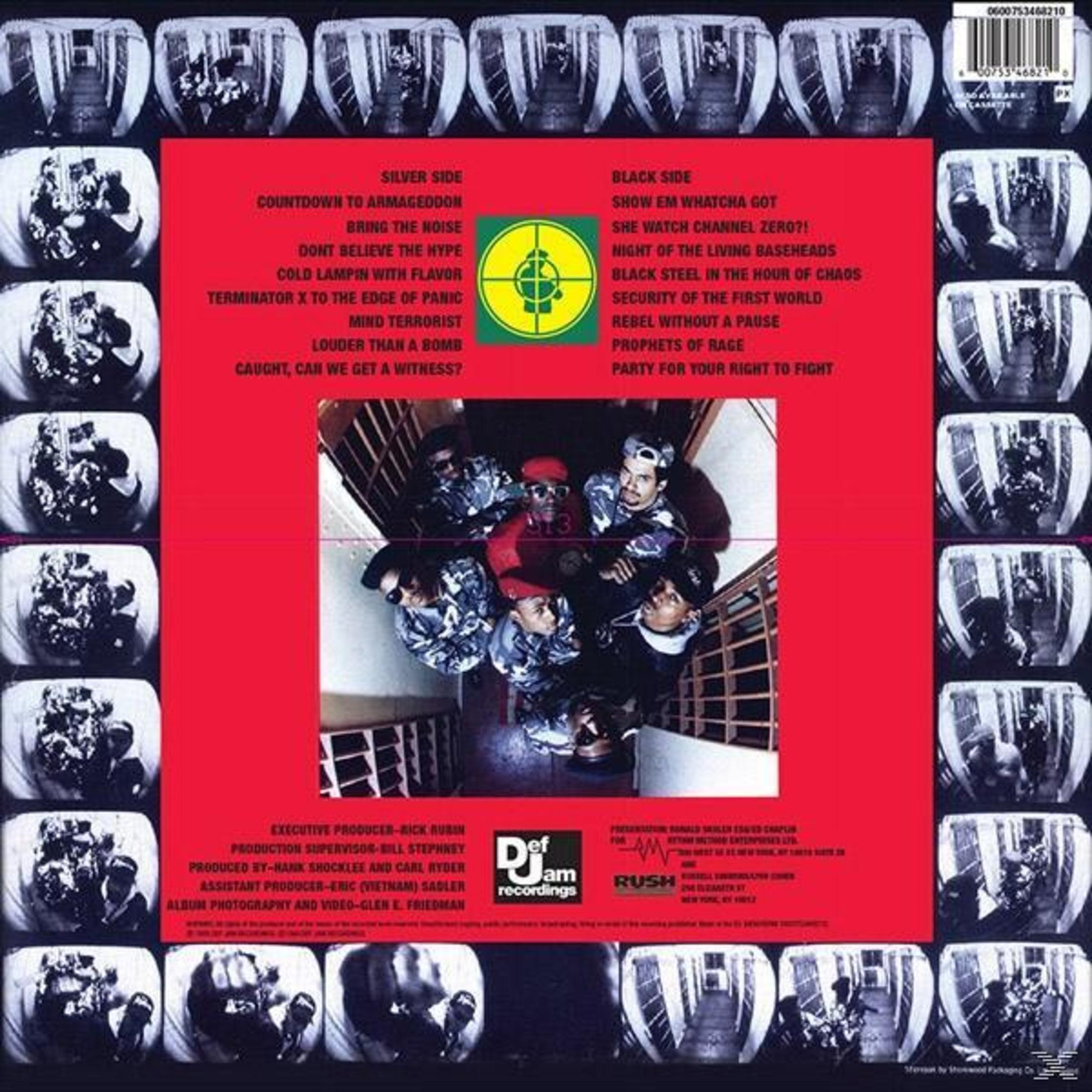 Portada del álbum con Public Enemy. Fondo rojo, imágenes en blanco y negro en los bordes y títulos de canciones.