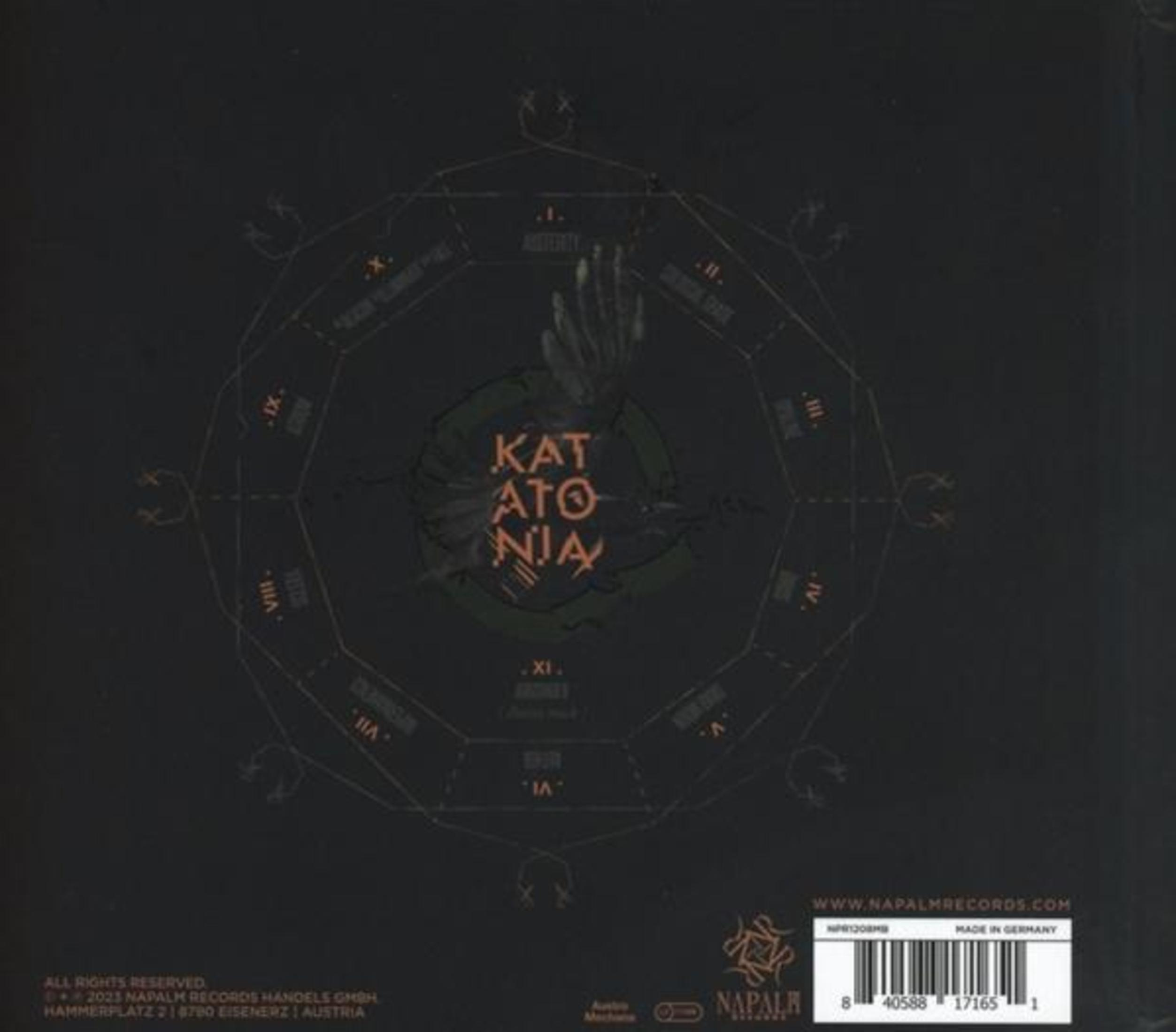 Copertina dell'album, scura con una mano che tiene una forma. Testo in cerchio.