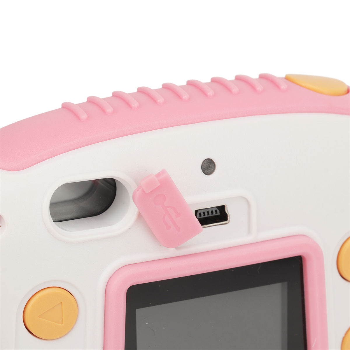 Nahaufnahme einer rosa-weißen Kinderkamera mit geöffnetem Ladeanschluss und sichtbarem USB-Anschluss.