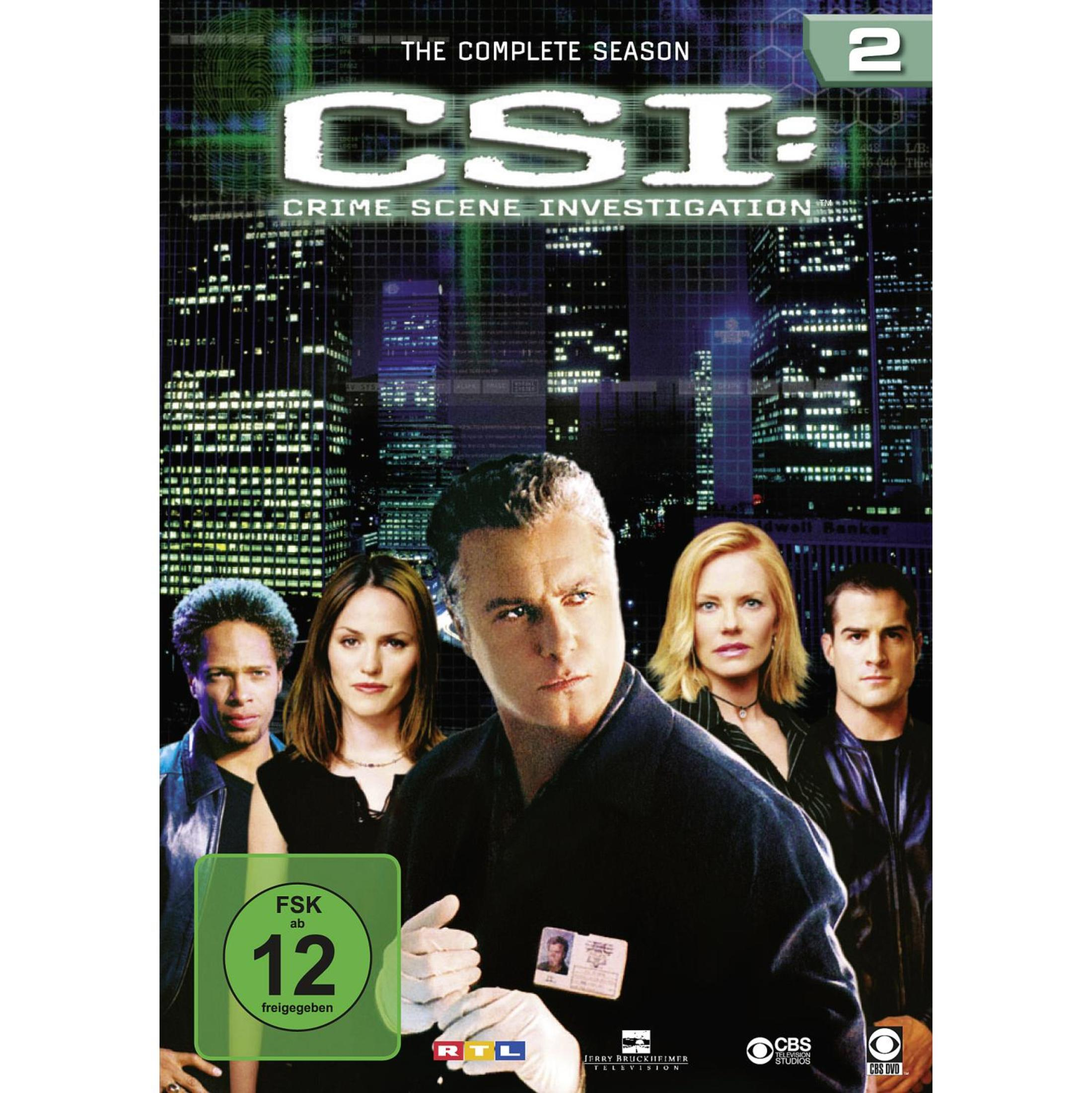 DVD-Cover von CSI Staffel 2 mit fünf Hauptermittlern vor einer nächtlichen Stadt.