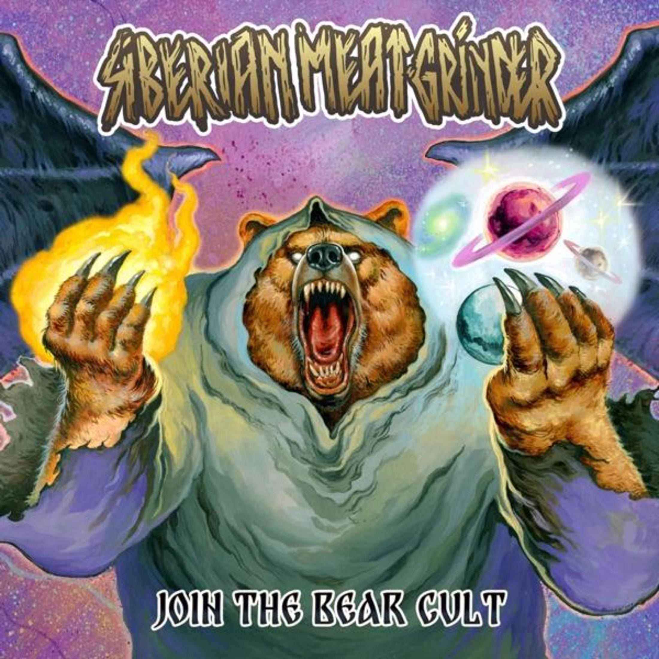 Beer met open mond, vlammen, planeten en tekst 'JOIN THE BEAR CULT'.
